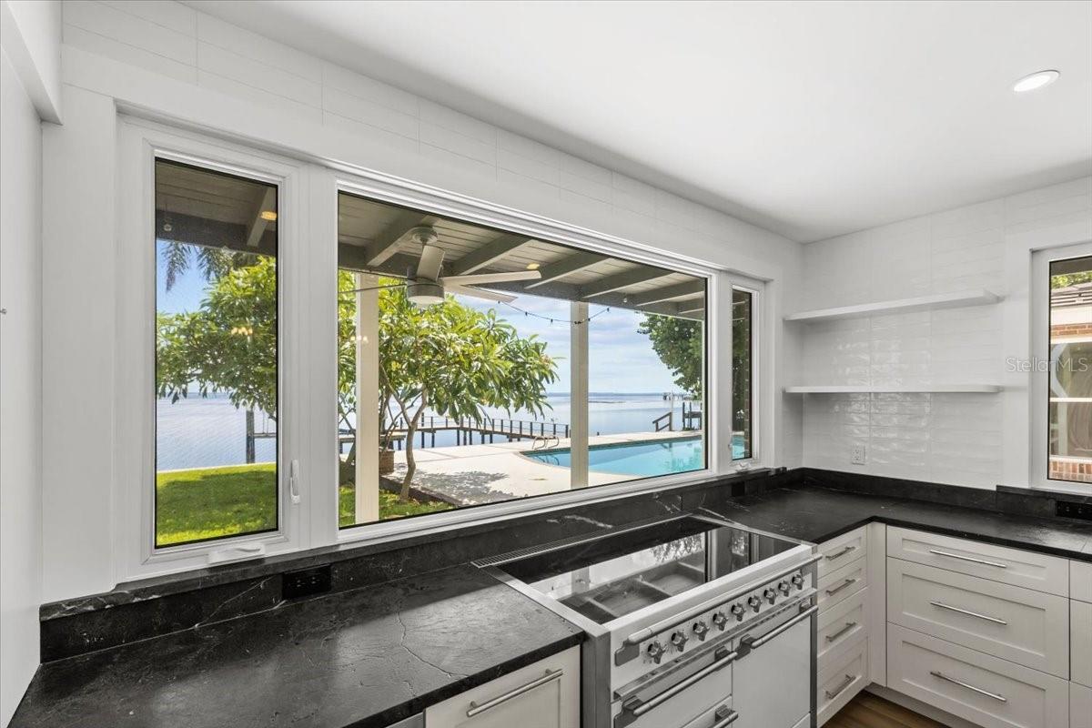 TB8432319 Property Photo