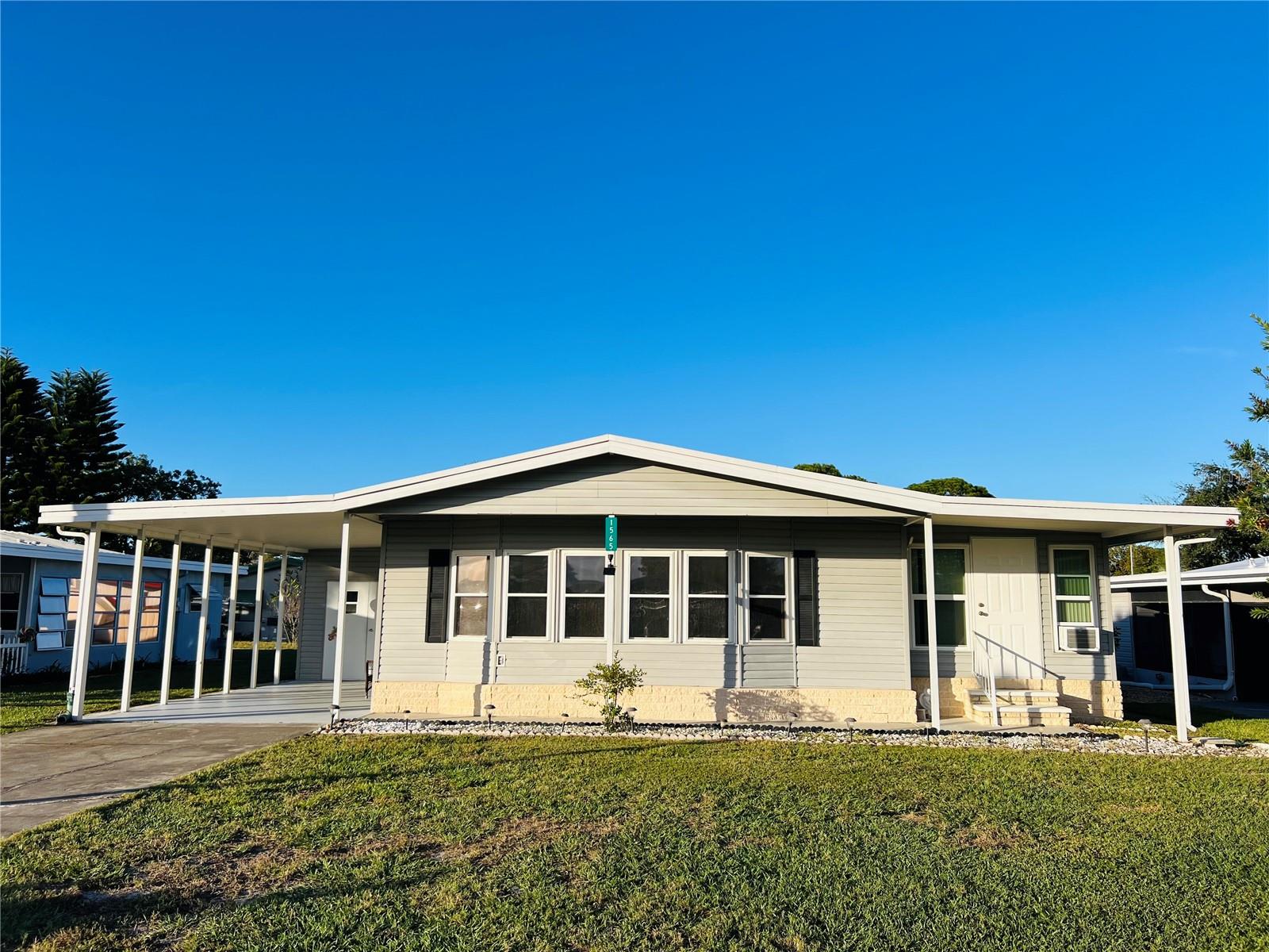 1565 APACHE CIR, TAVARES, FL, 32778