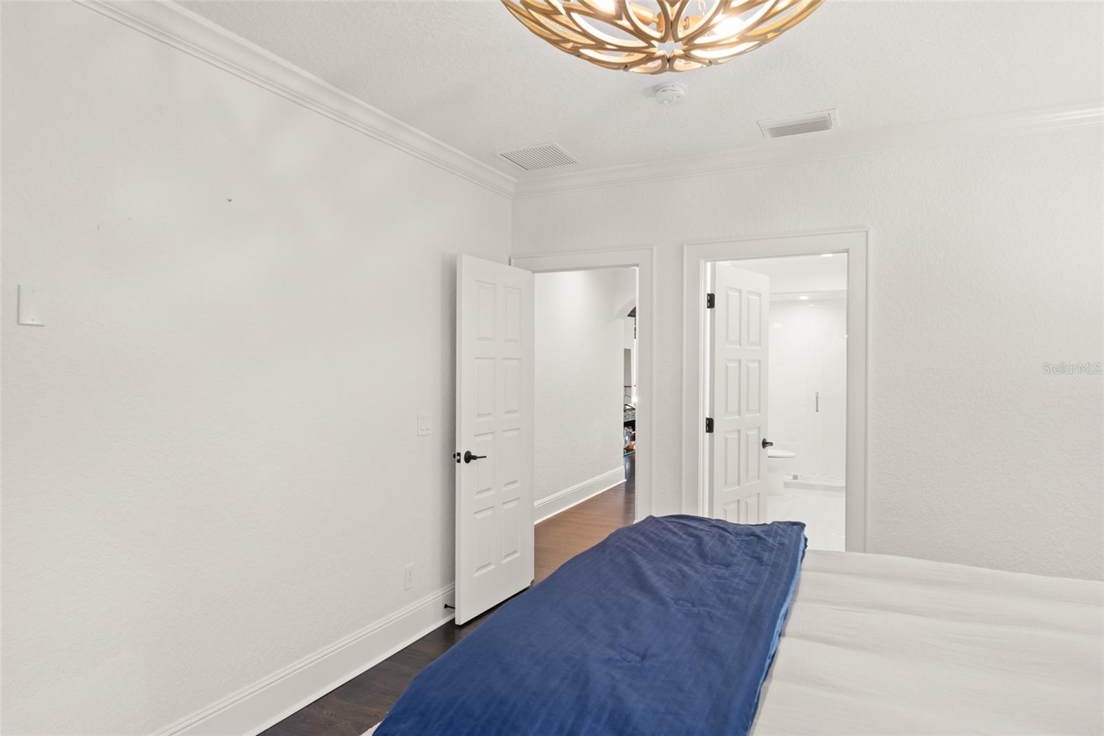 5243 ISLEWORTH COUNTRY CLUB DR, WINDERMERE, FL, 34786