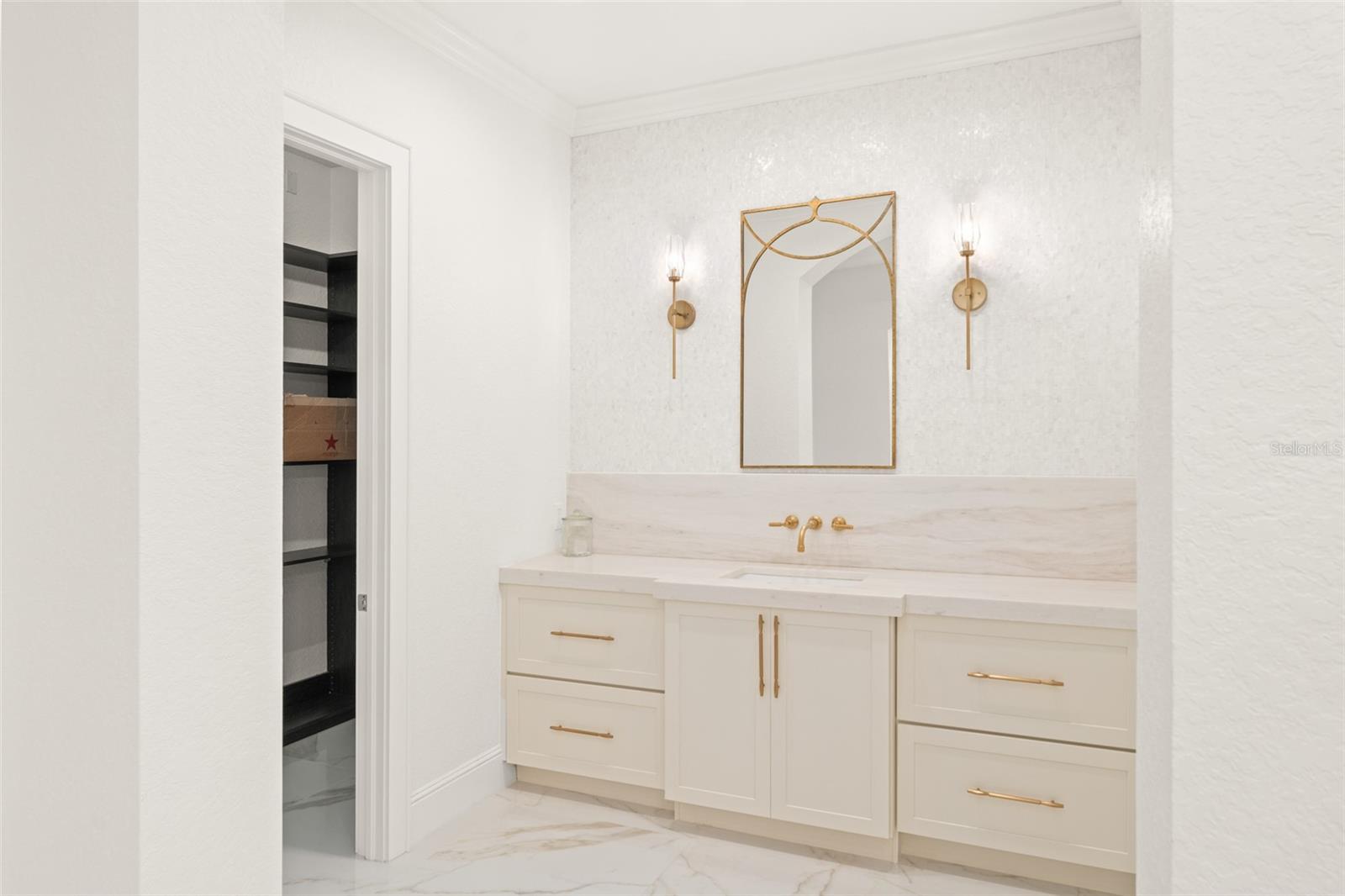 5243 ISLEWORTH COUNTRY CLUB DR, WINDERMERE, FL, 34786