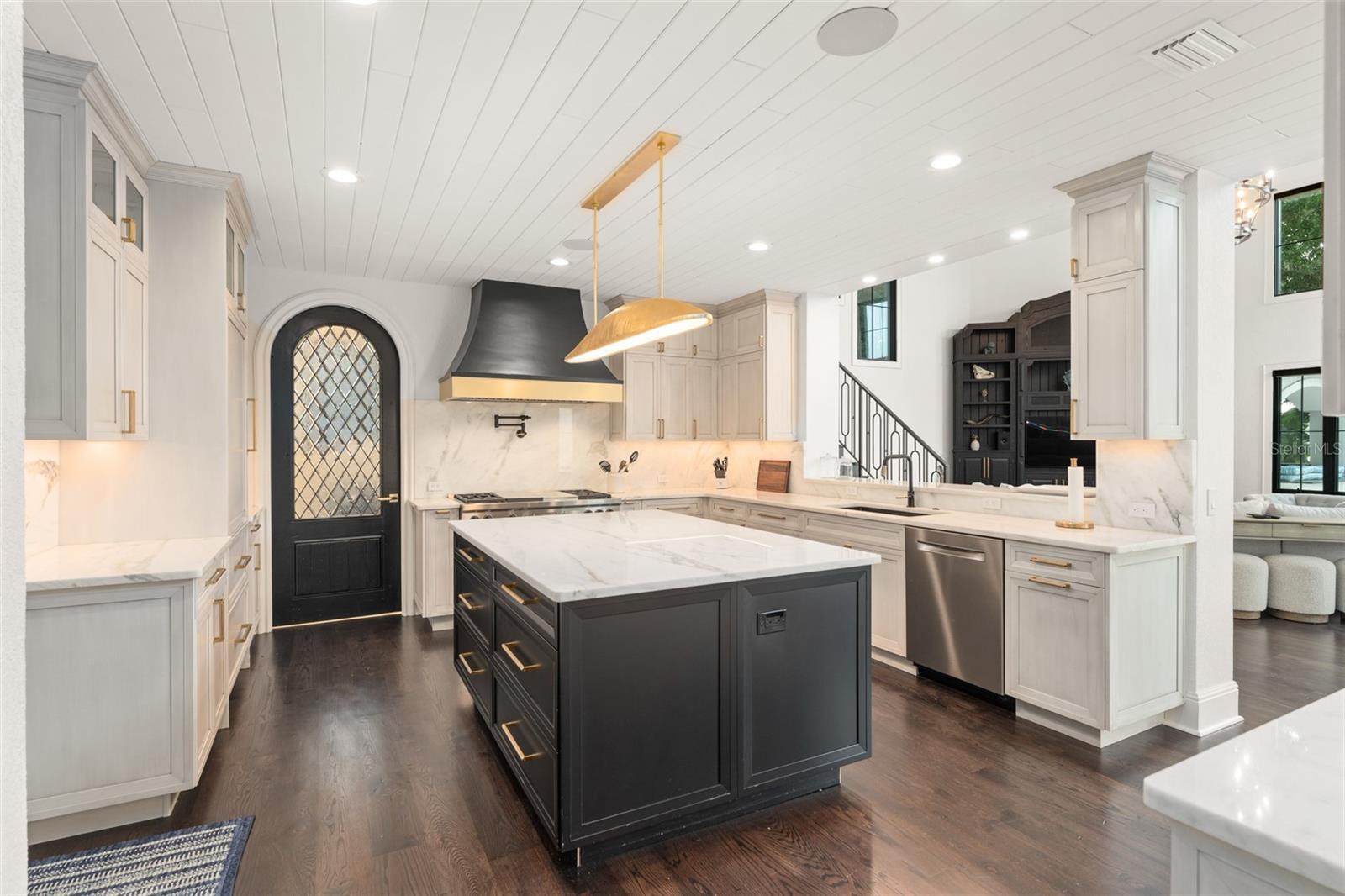 5243 ISLEWORTH COUNTRY CLUB DR, WINDERMERE, FL, 34786