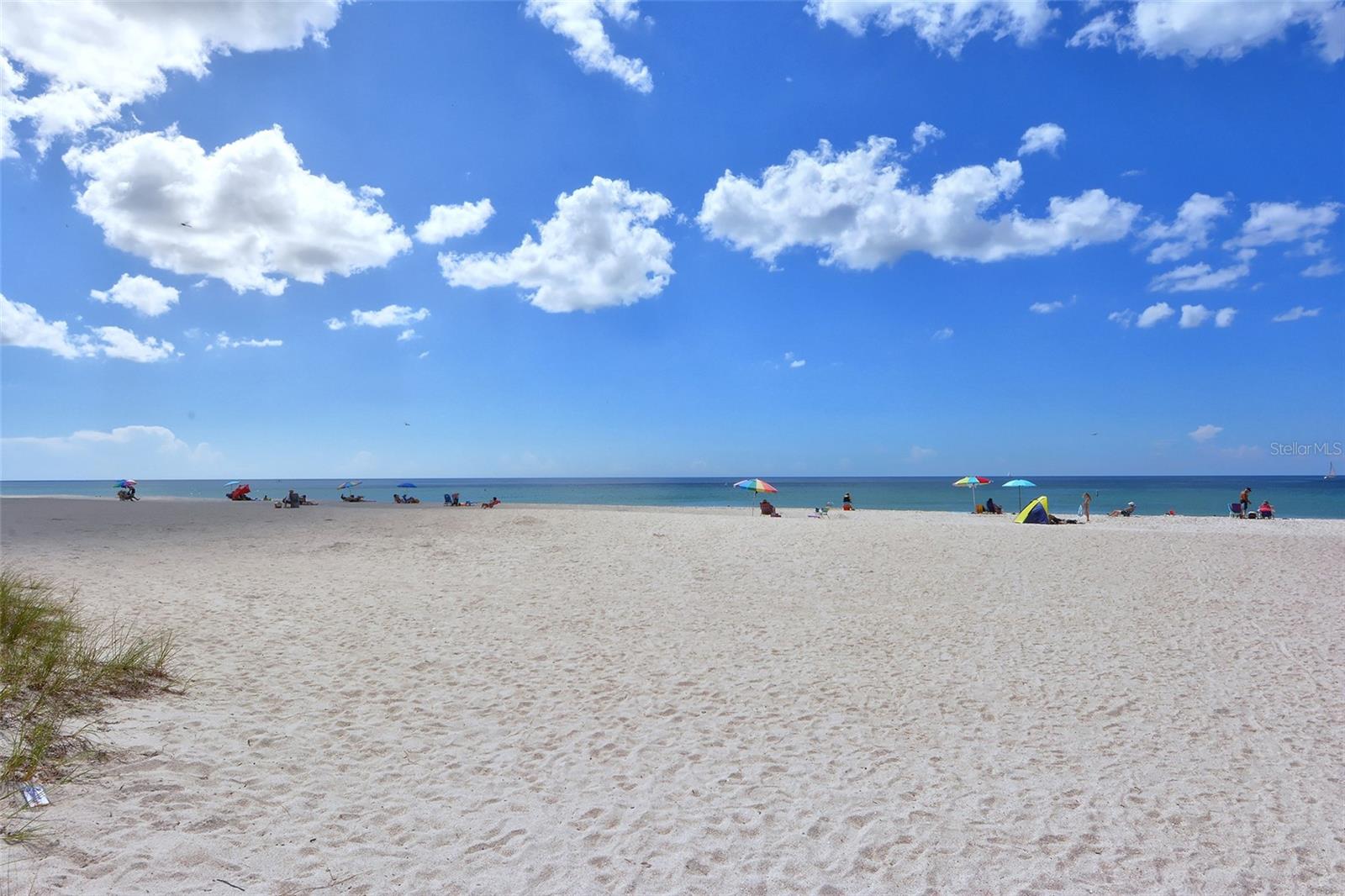 215 RUBENS DR #B, NOKOMIS, FL, 34275