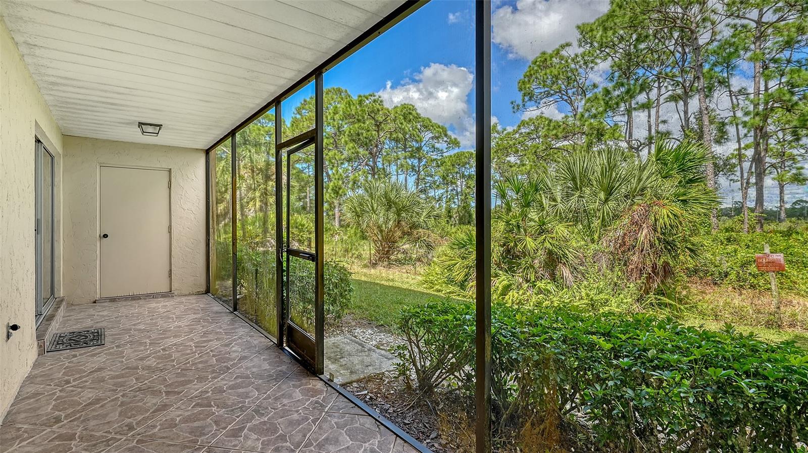 215 RUBENS DR #B, NOKOMIS, FL, 34275