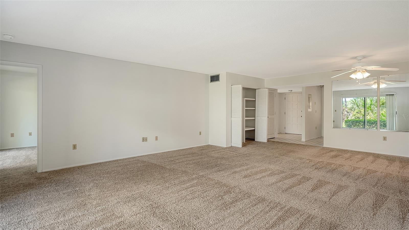 215 RUBENS DR #B, NOKOMIS, FL, 34275