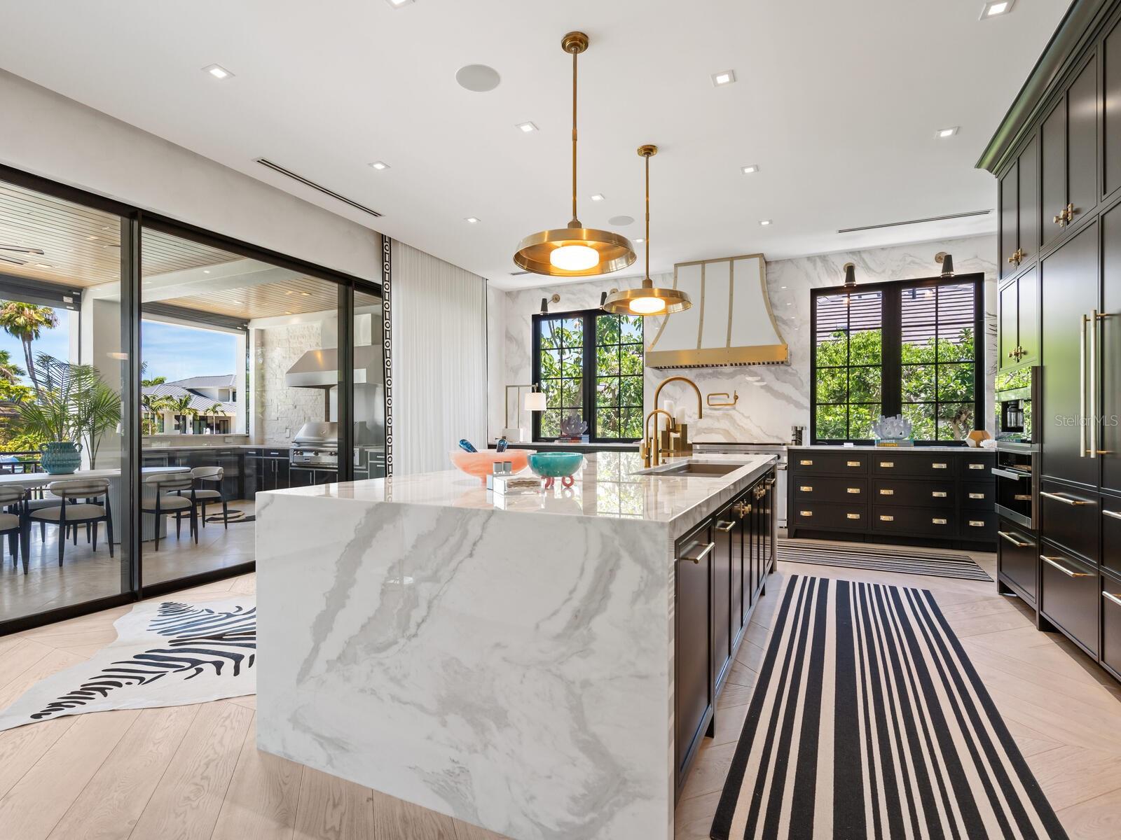 A4666605 Property Photo