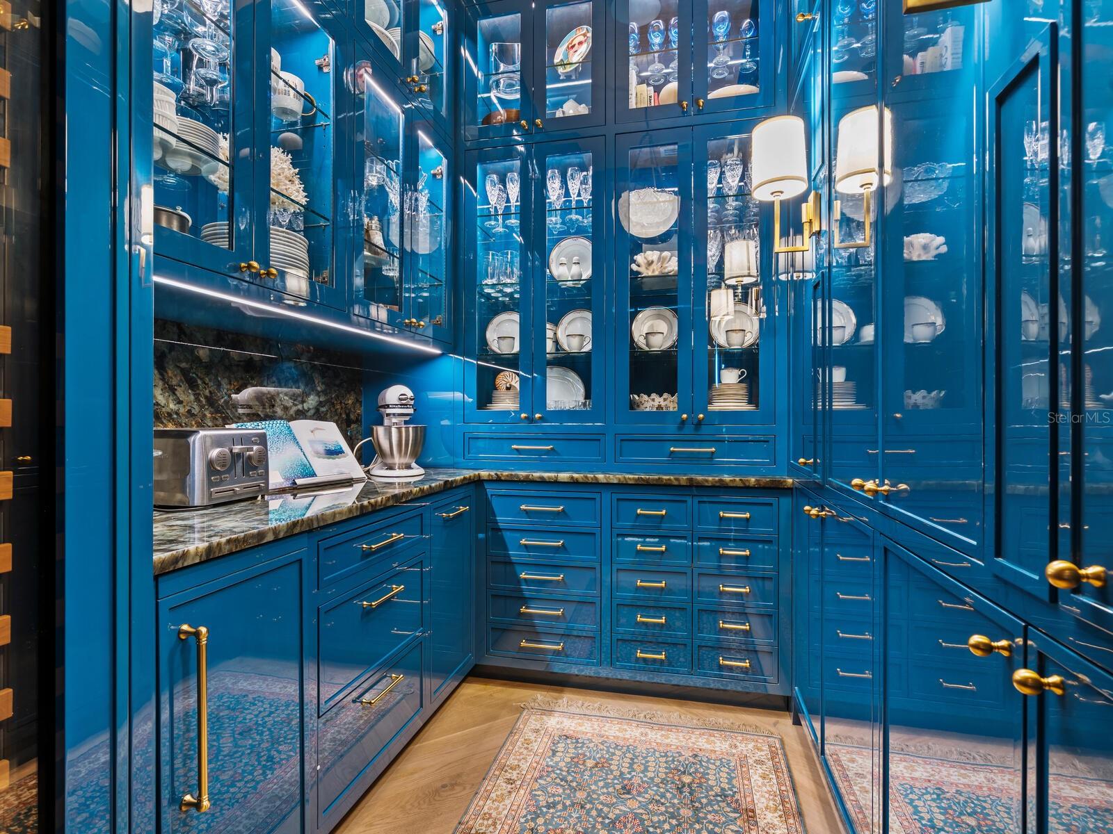 A4666605 Property Photo