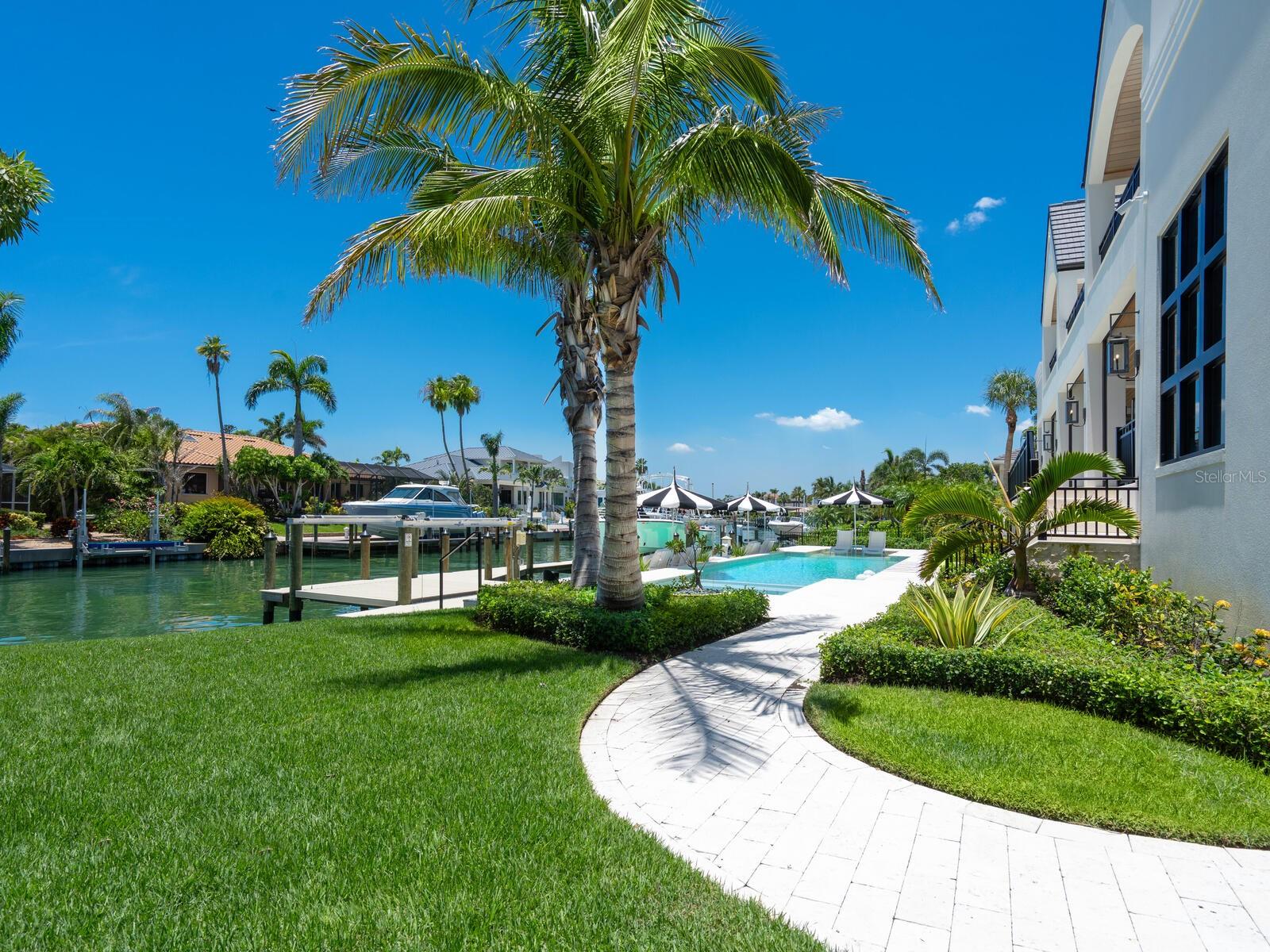 A4666605 Property Photo