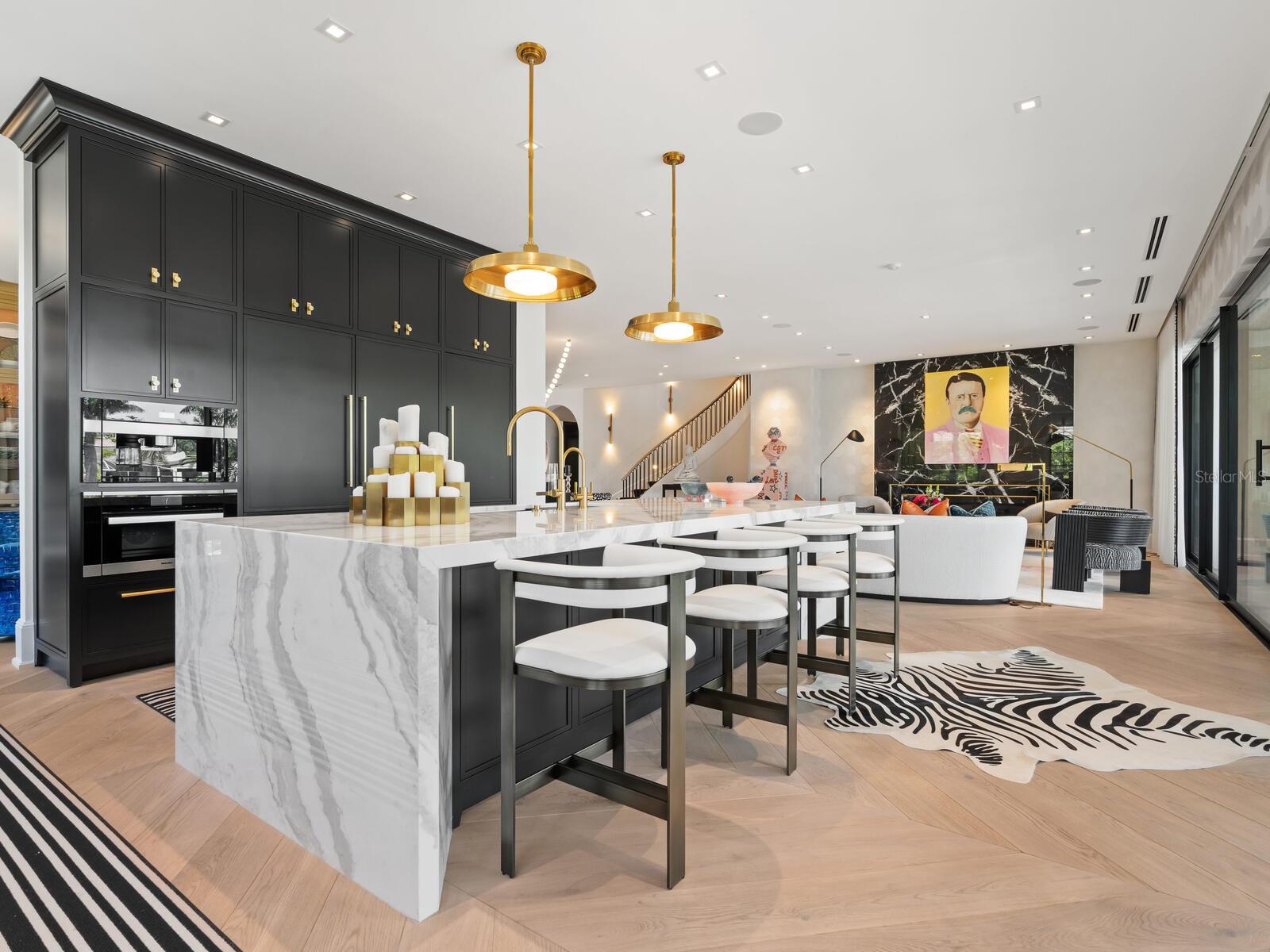 A4666605 Property Photo