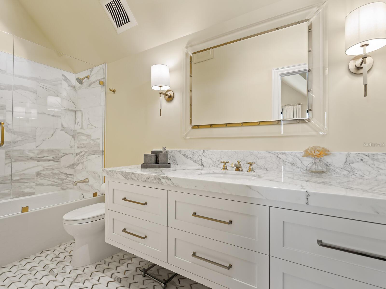 A4666605 Property Photo