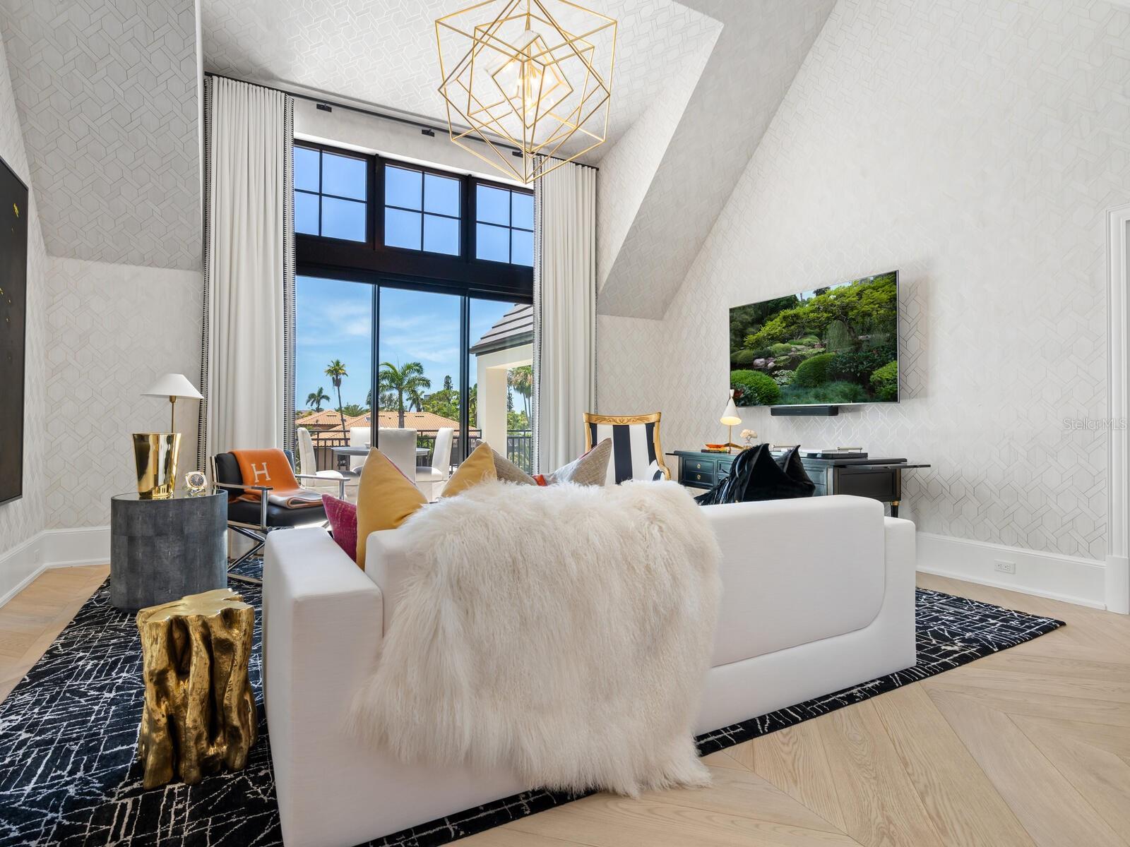 A4666605 Property Photo