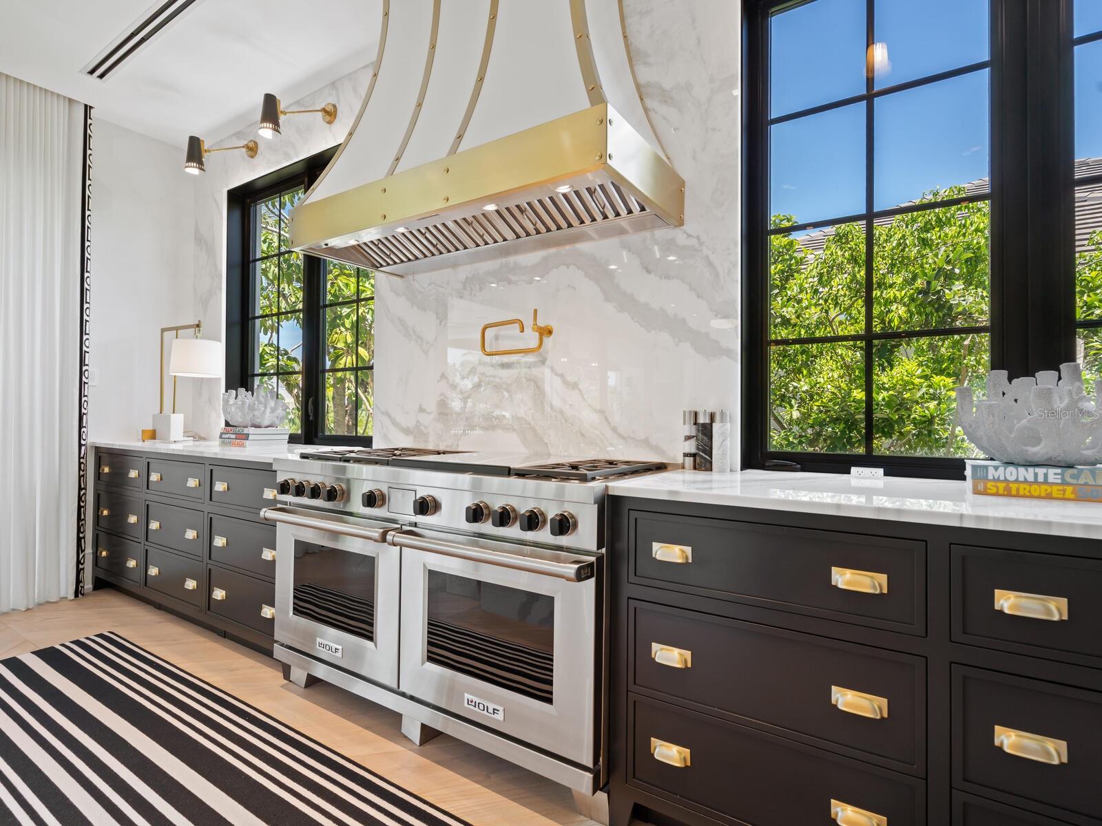 A4666605 Property Photo