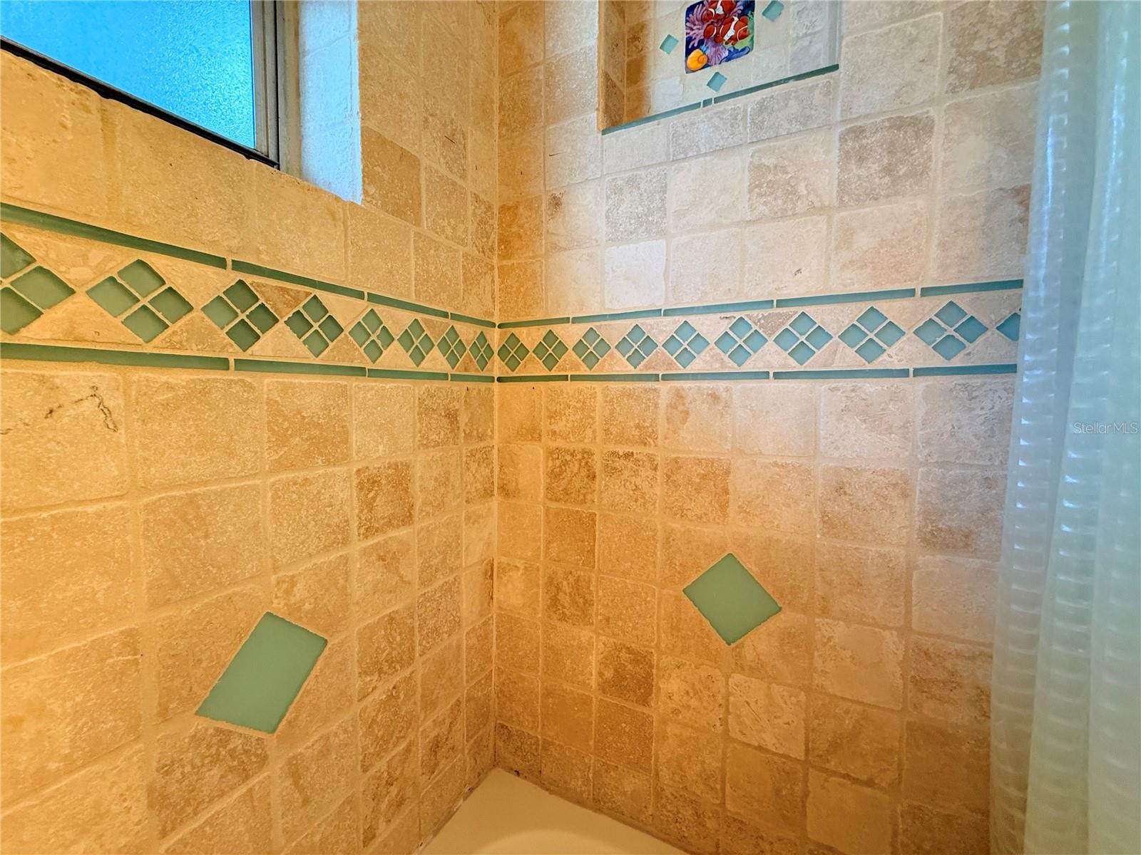 W7879361 Property Photo