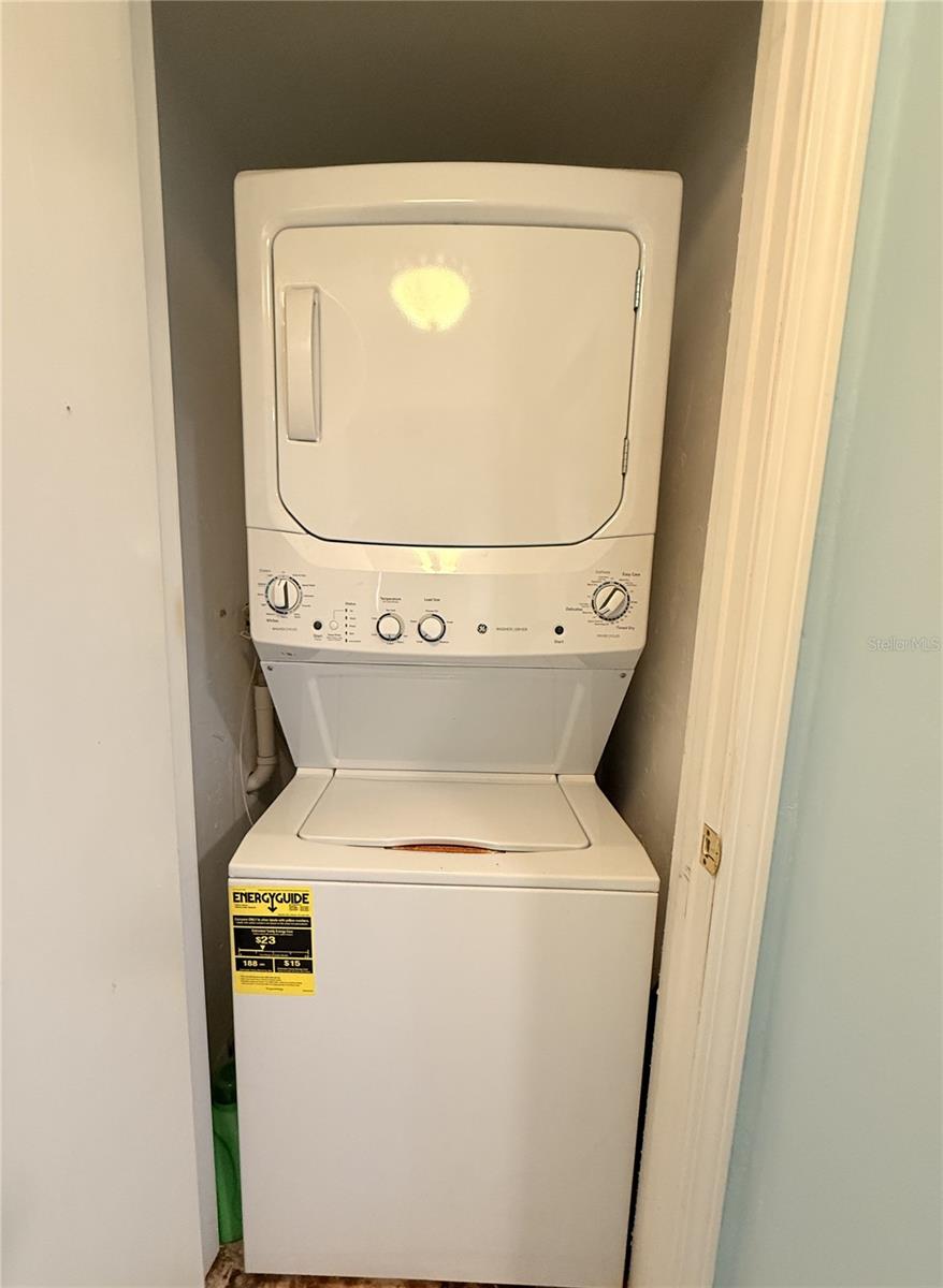 W7879361 Property Photo