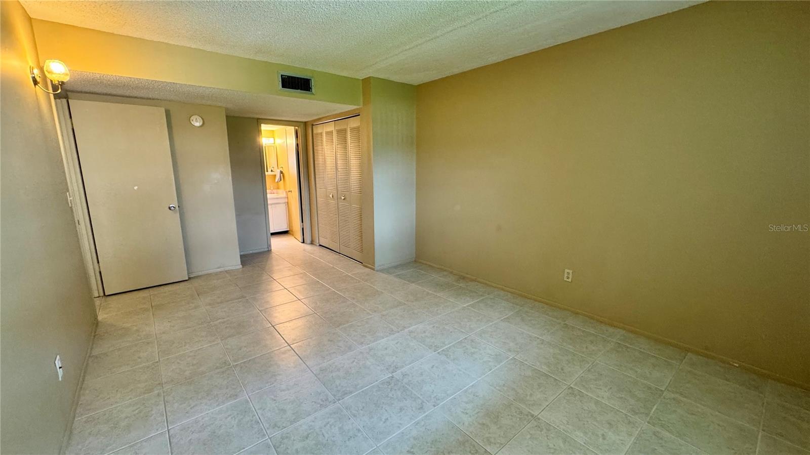 G5102652 Property Photo