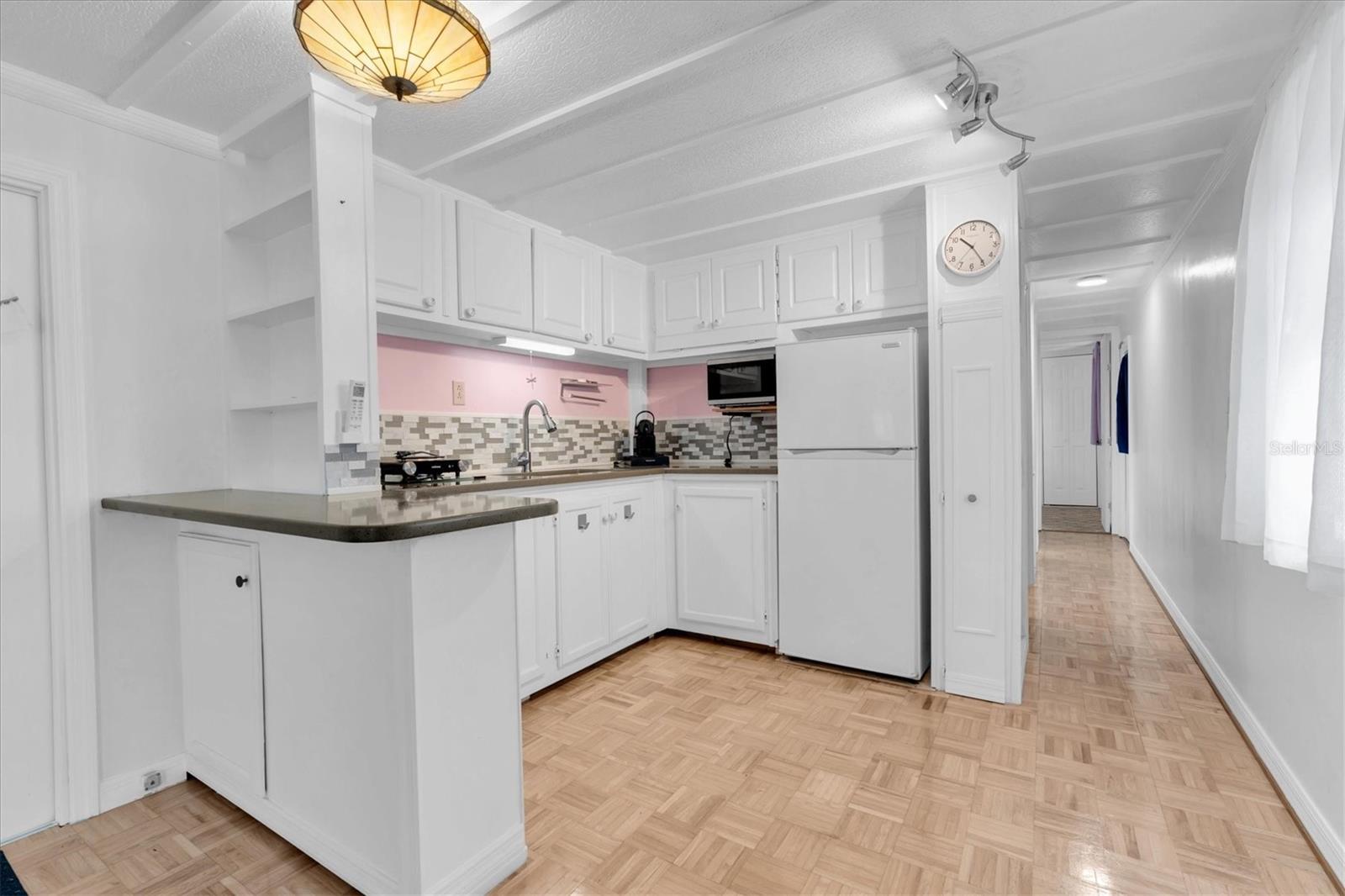 TB8432402 Property Photo