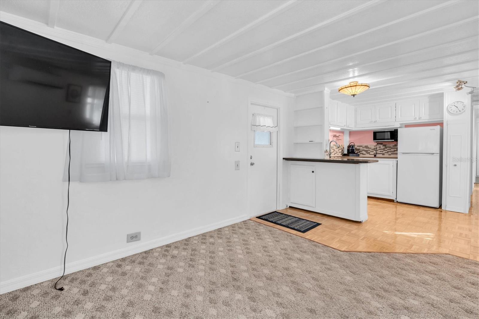 TB8432402 Property Photo