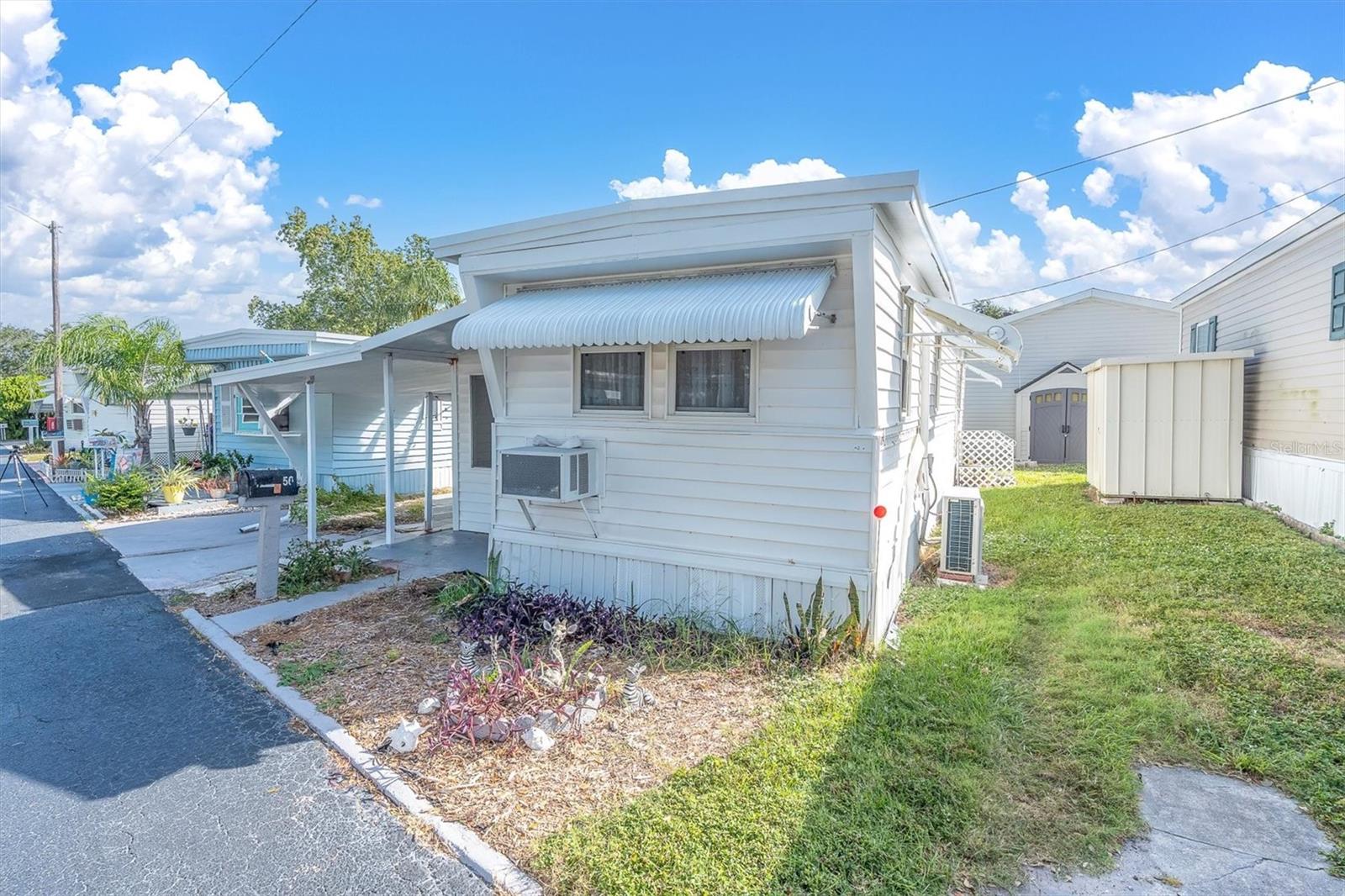 TB8432402 Property Photo