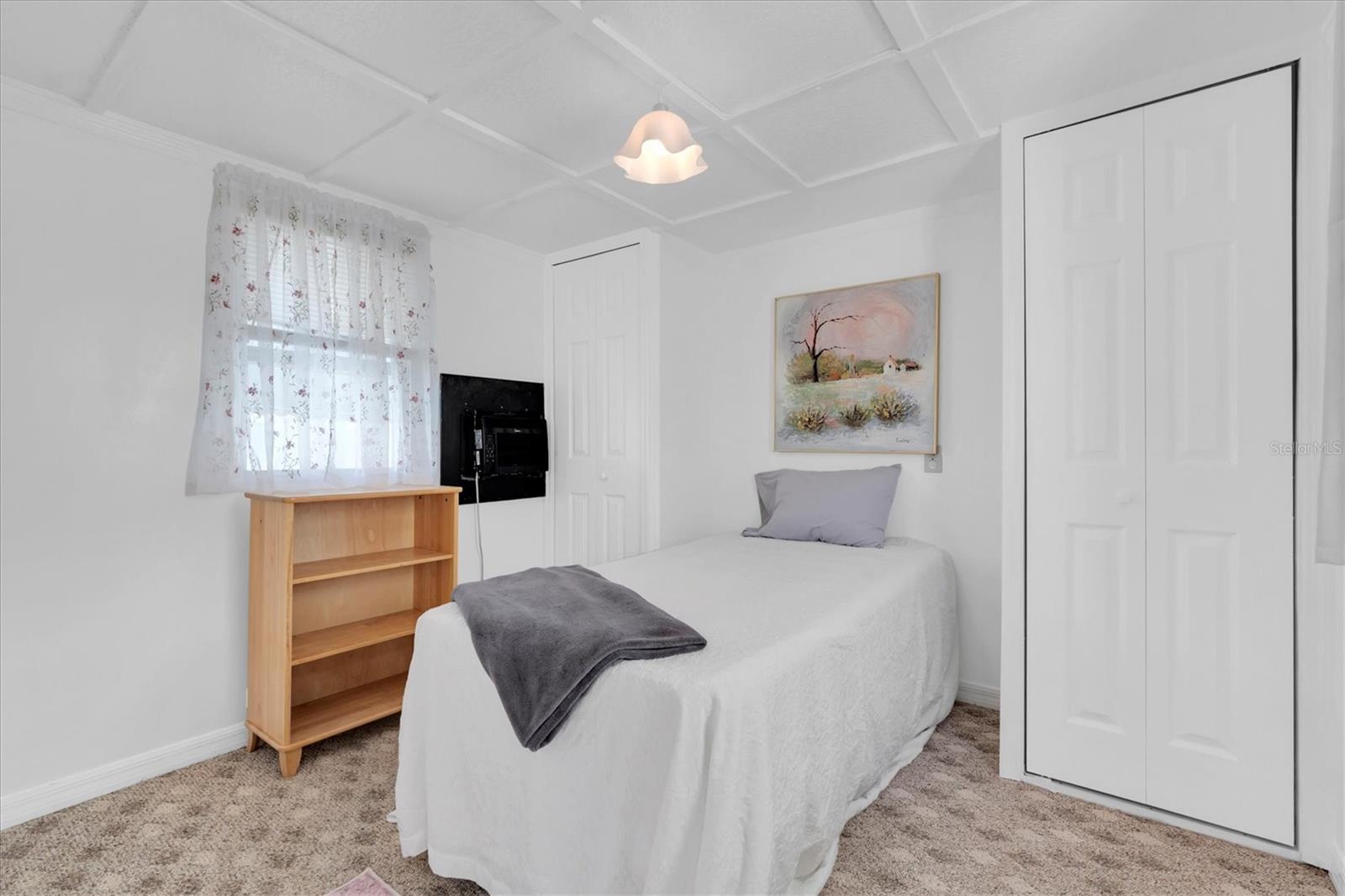 TB8432402 Property Photo