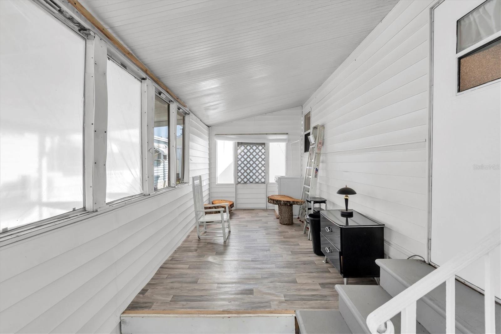 TB8432402 Property Photo