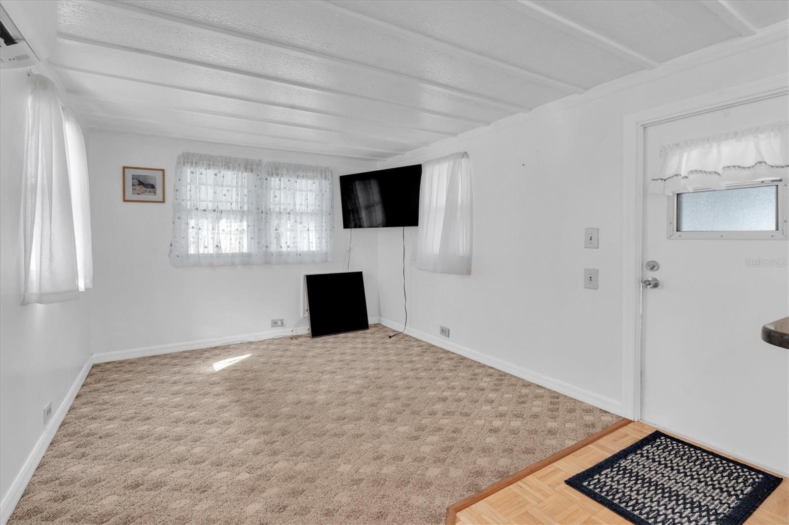 TB8432402 Property Photo