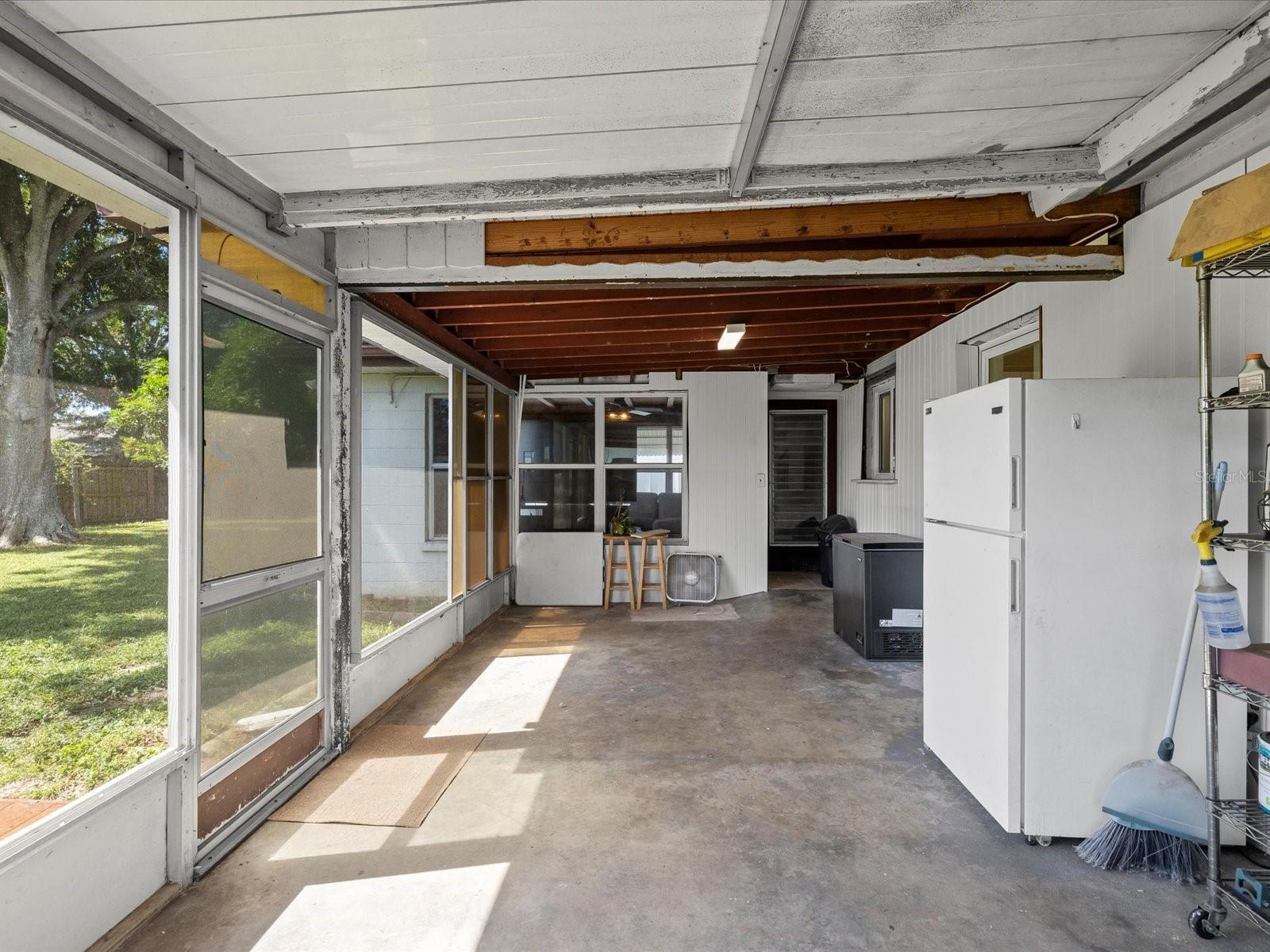 1038 53RD AVE N, ST PETERSBURG, FL, 33703