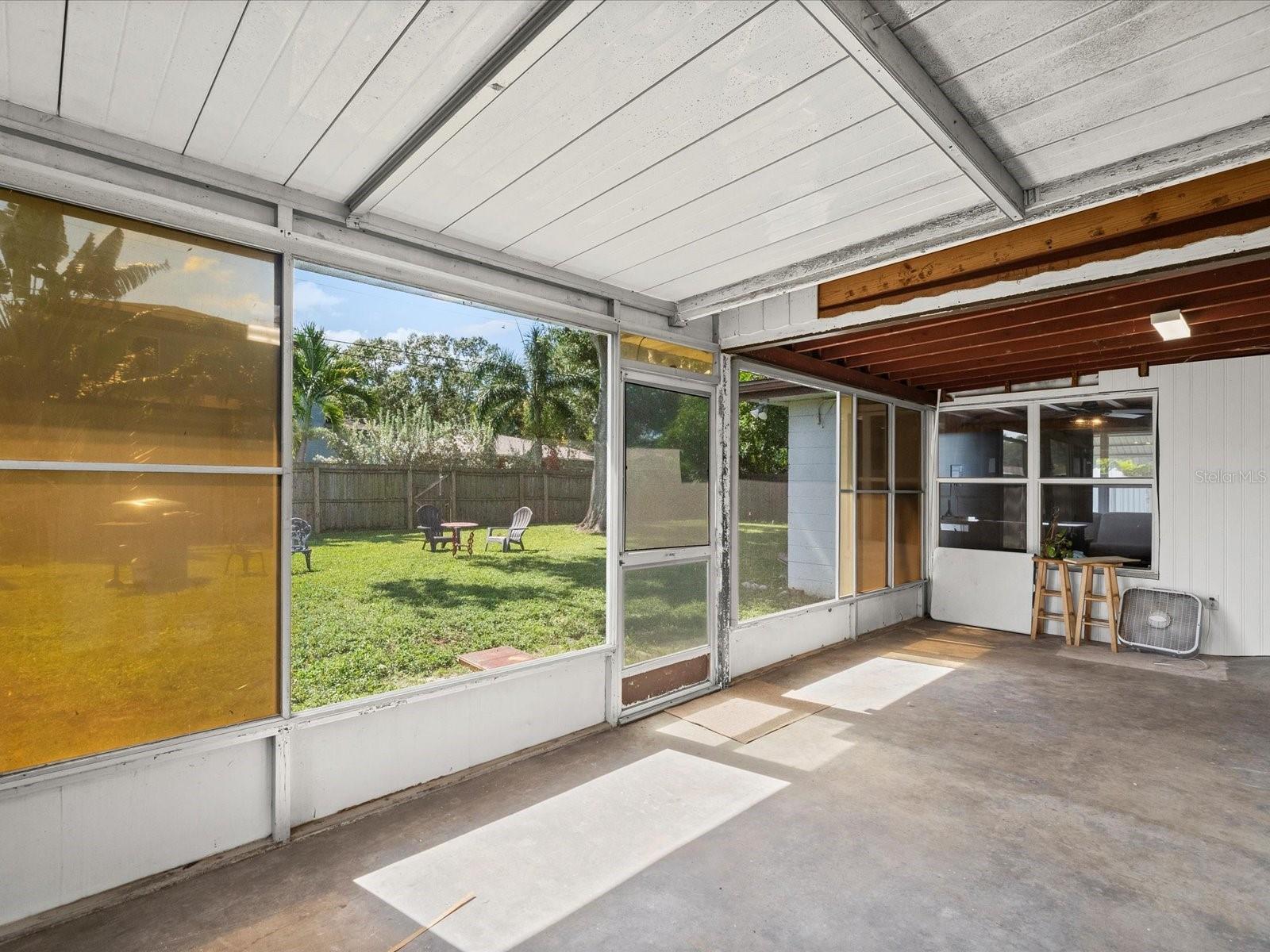 1038 53RD AVE N, ST PETERSBURG, FL, 33703