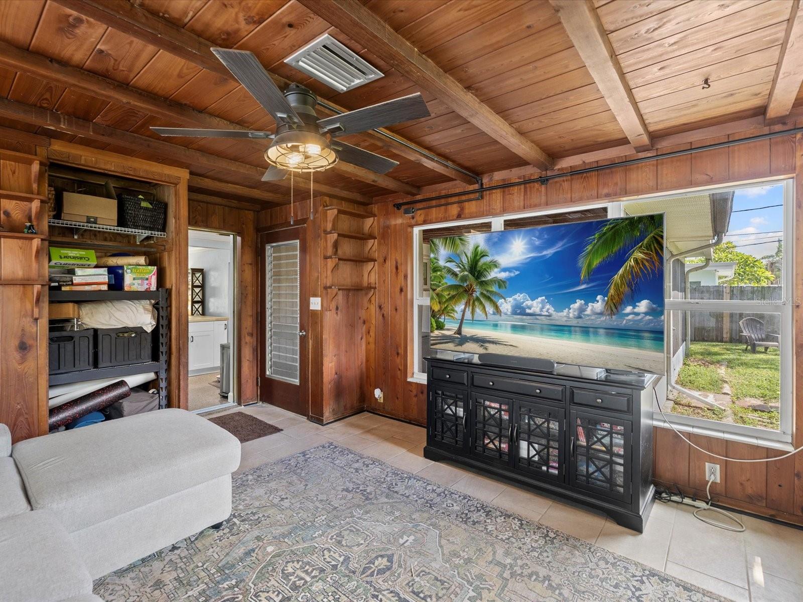 1038 53RD AVE N, ST PETERSBURG, FL, 33703