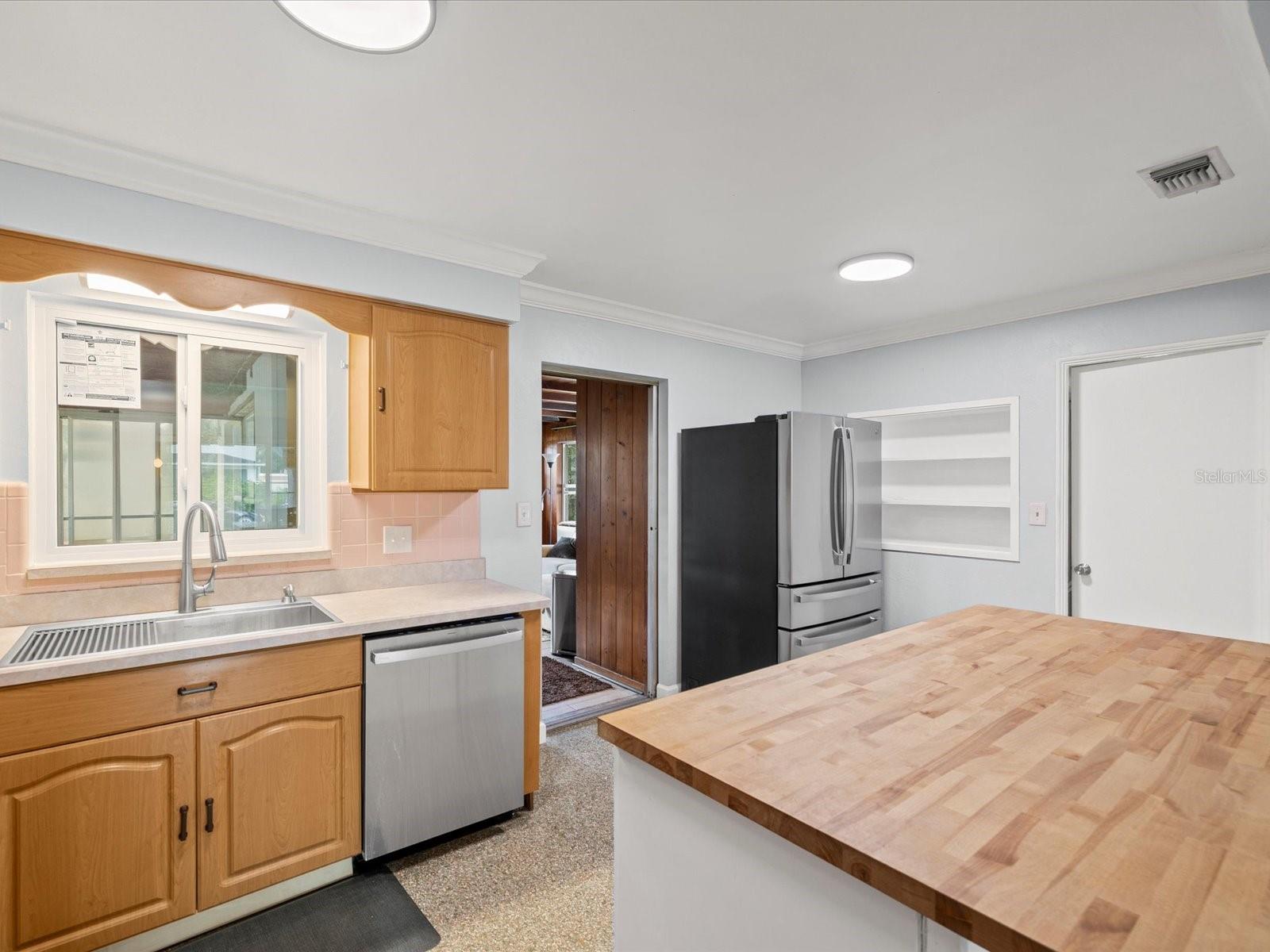 1038 53RD AVE N, ST PETERSBURG, FL, 33703