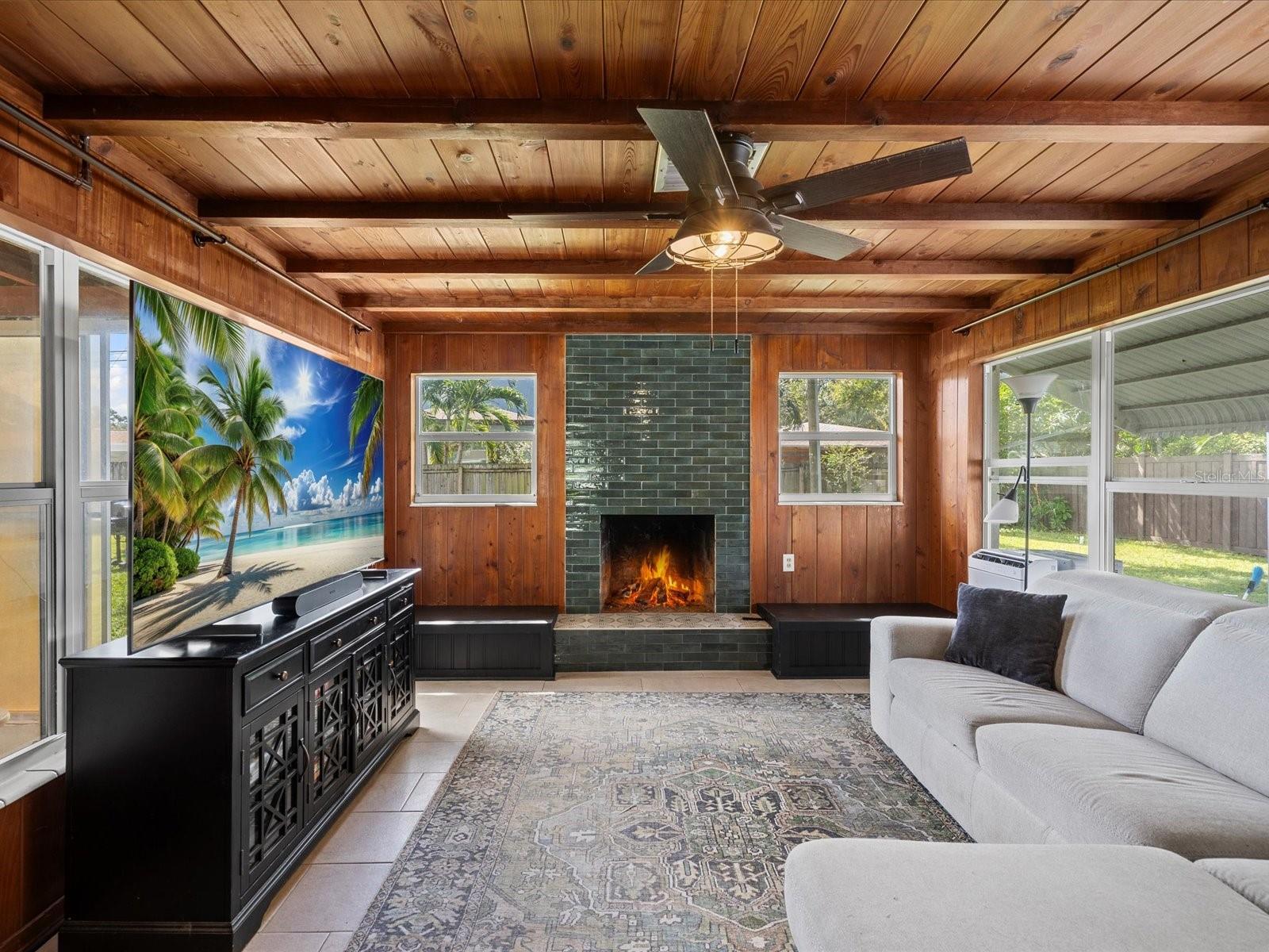 1038 53RD AVE N, ST PETERSBURG, FL, 33703