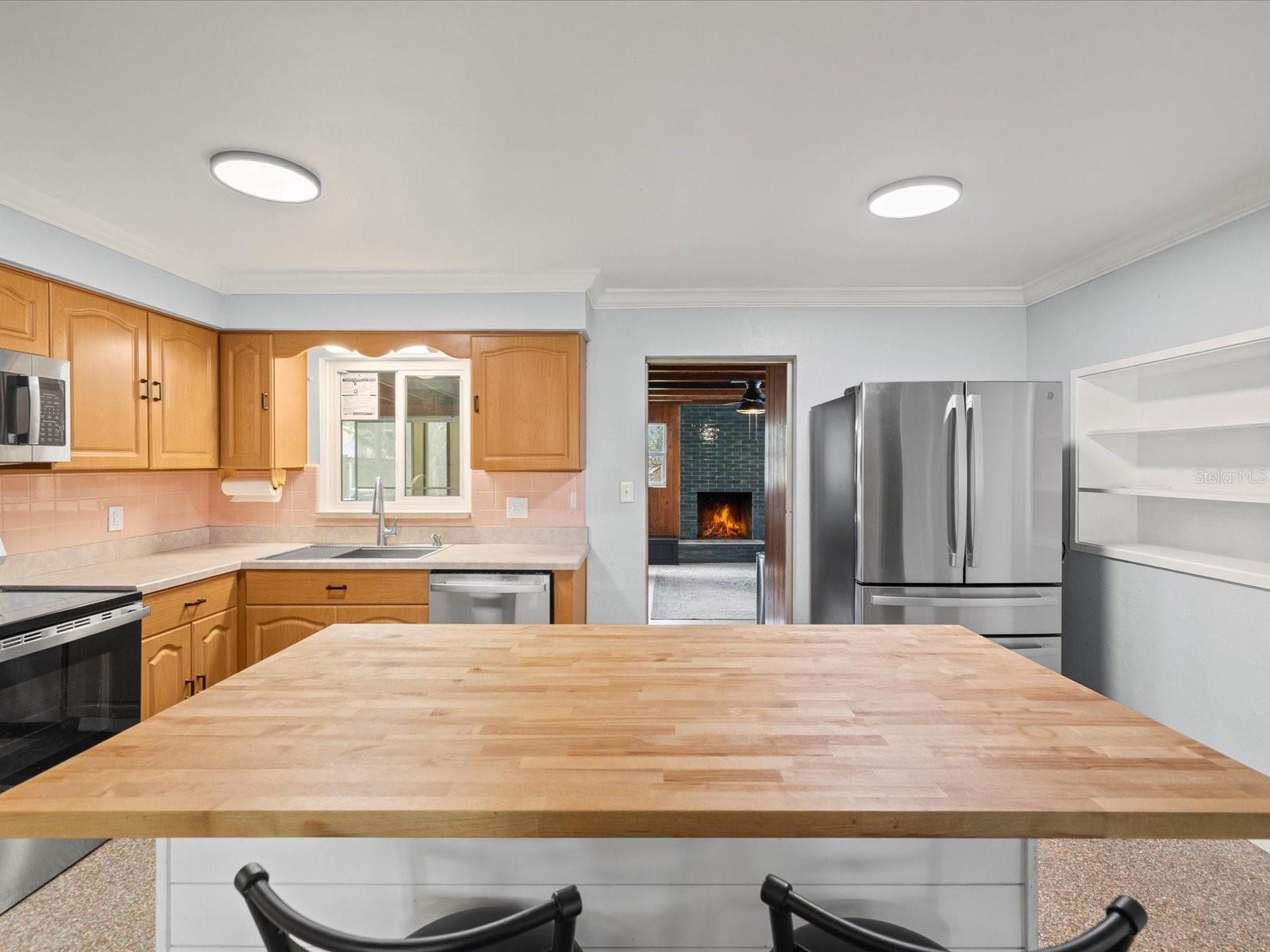 1038 53RD AVE N, ST PETERSBURG, FL, 33703