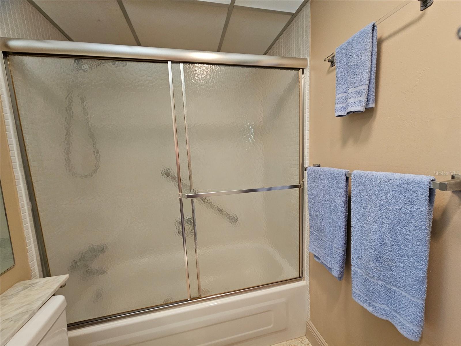 TB8432425 Property Photo