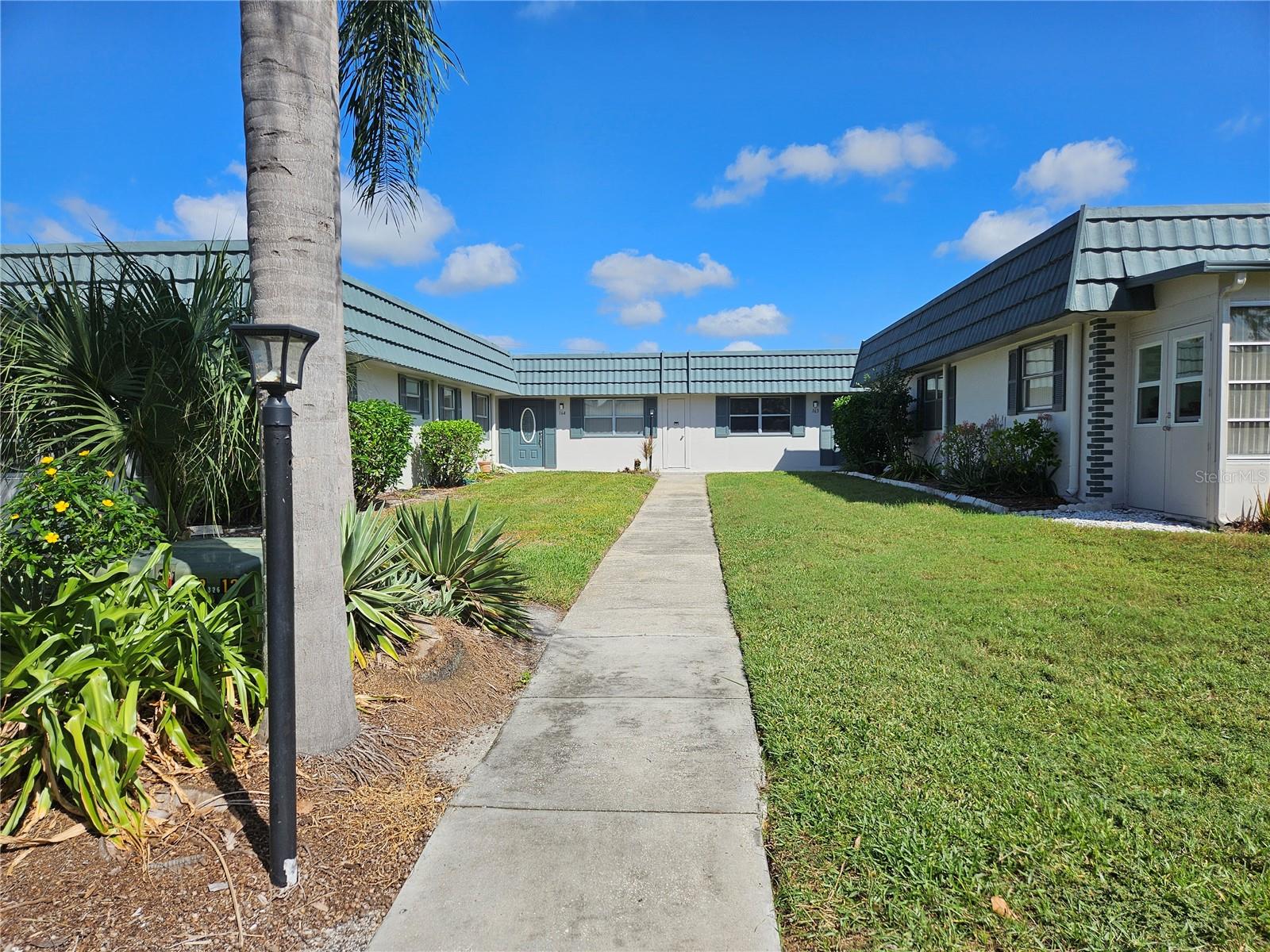 TB8432425 Property Photo