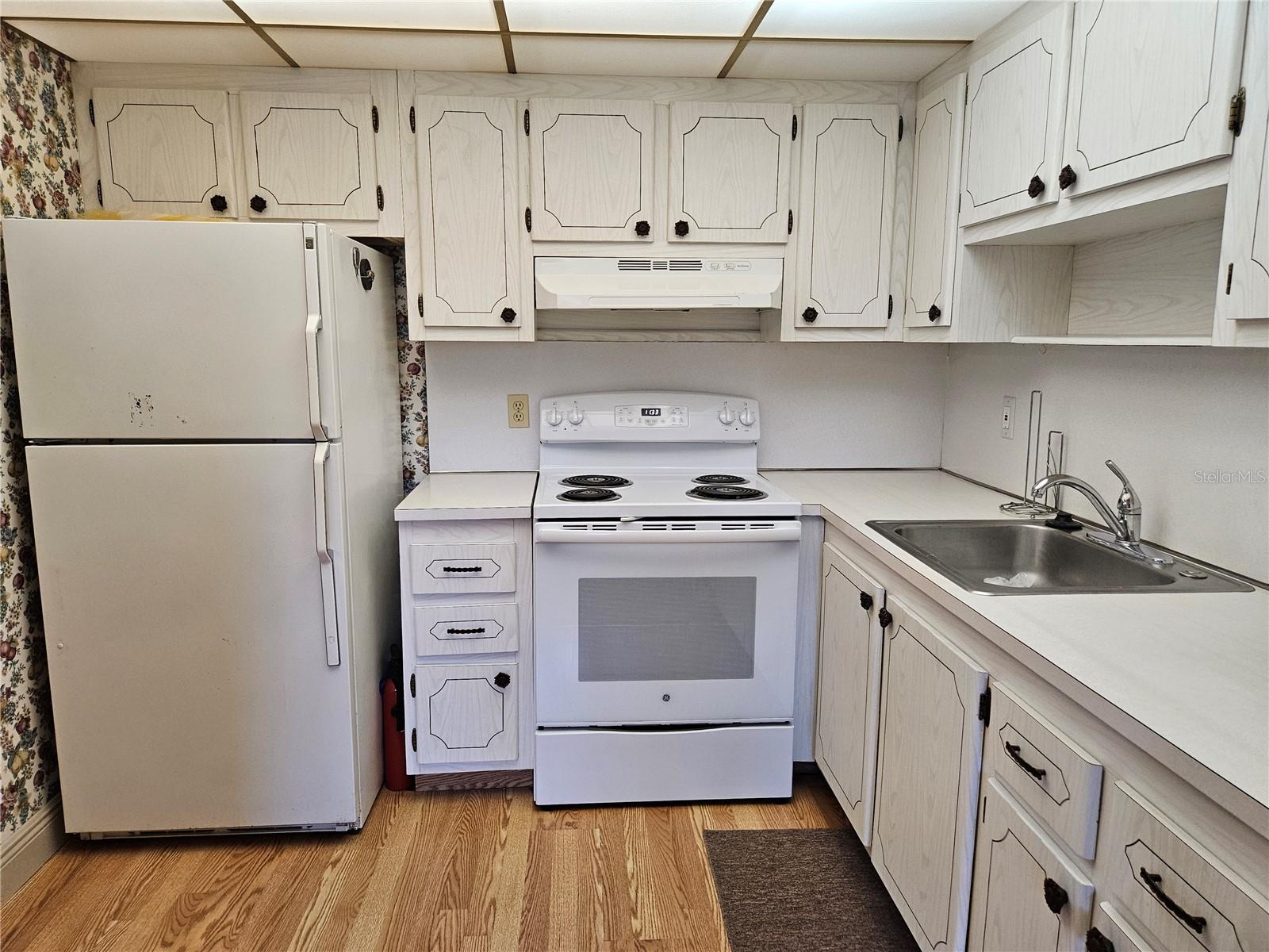 TB8432425 Property Photo