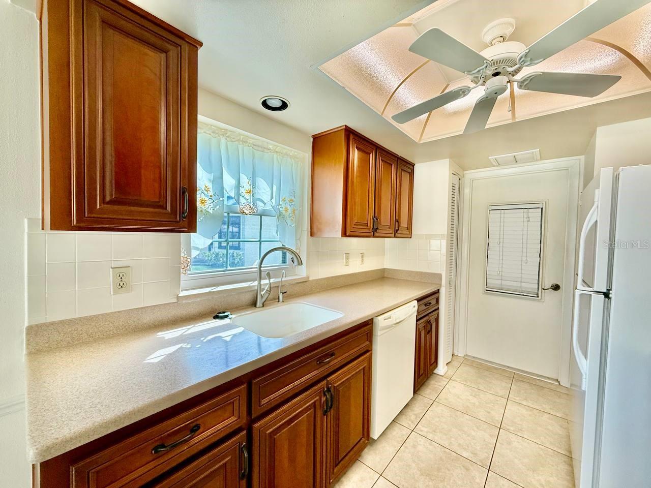 940 ROSEWOOD LN, PALM HARBOR, FL, 34684