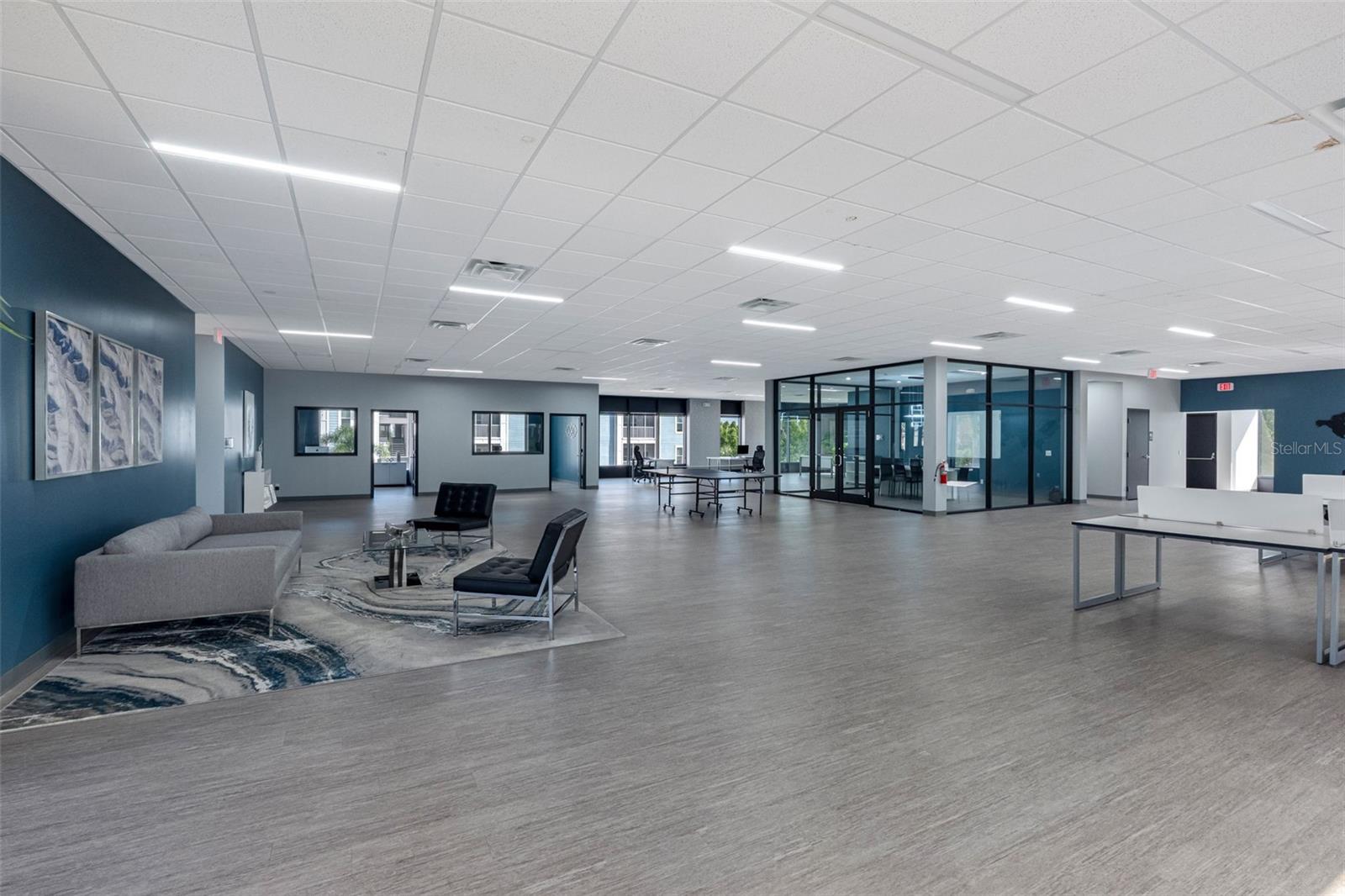 18401 US 19 N, CLEARWATER, FL, 33764