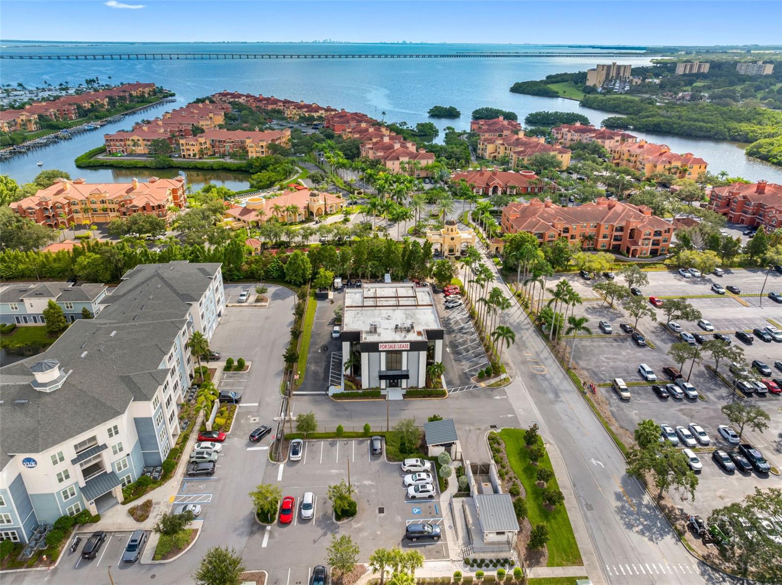 18401 US 19 N, CLEARWATER, FL, 33764