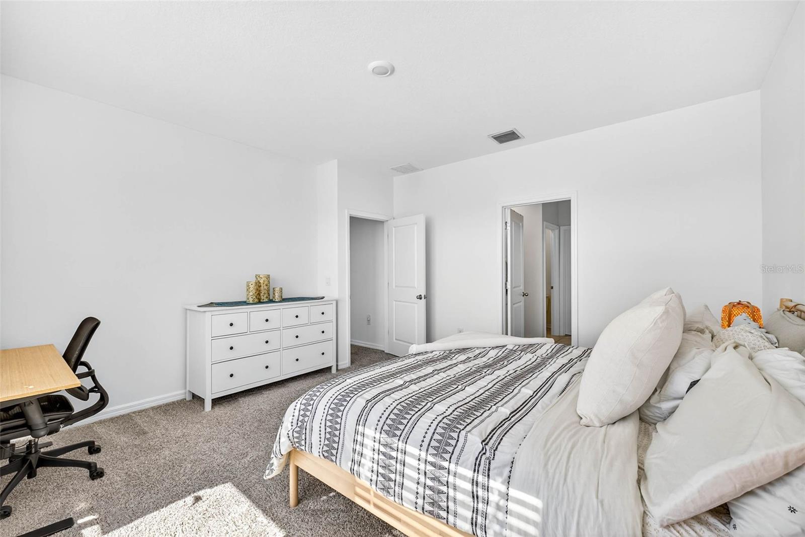 34048 WHITE FOUNTAIN CT, WESLEY CHAPEL, FL, 33545