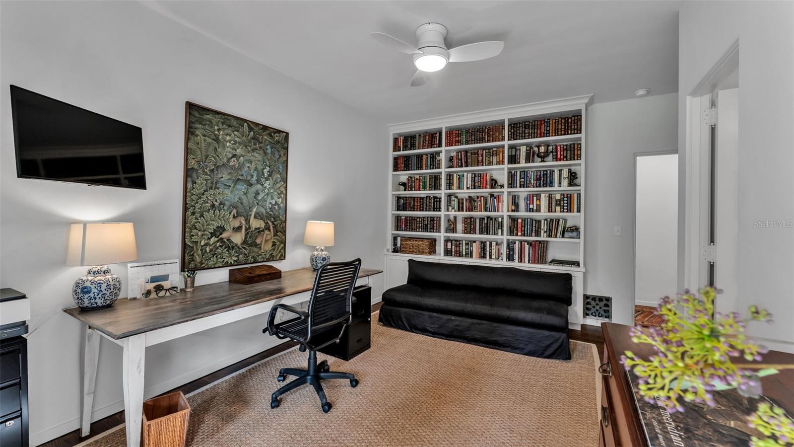 P4936490 Property Photo