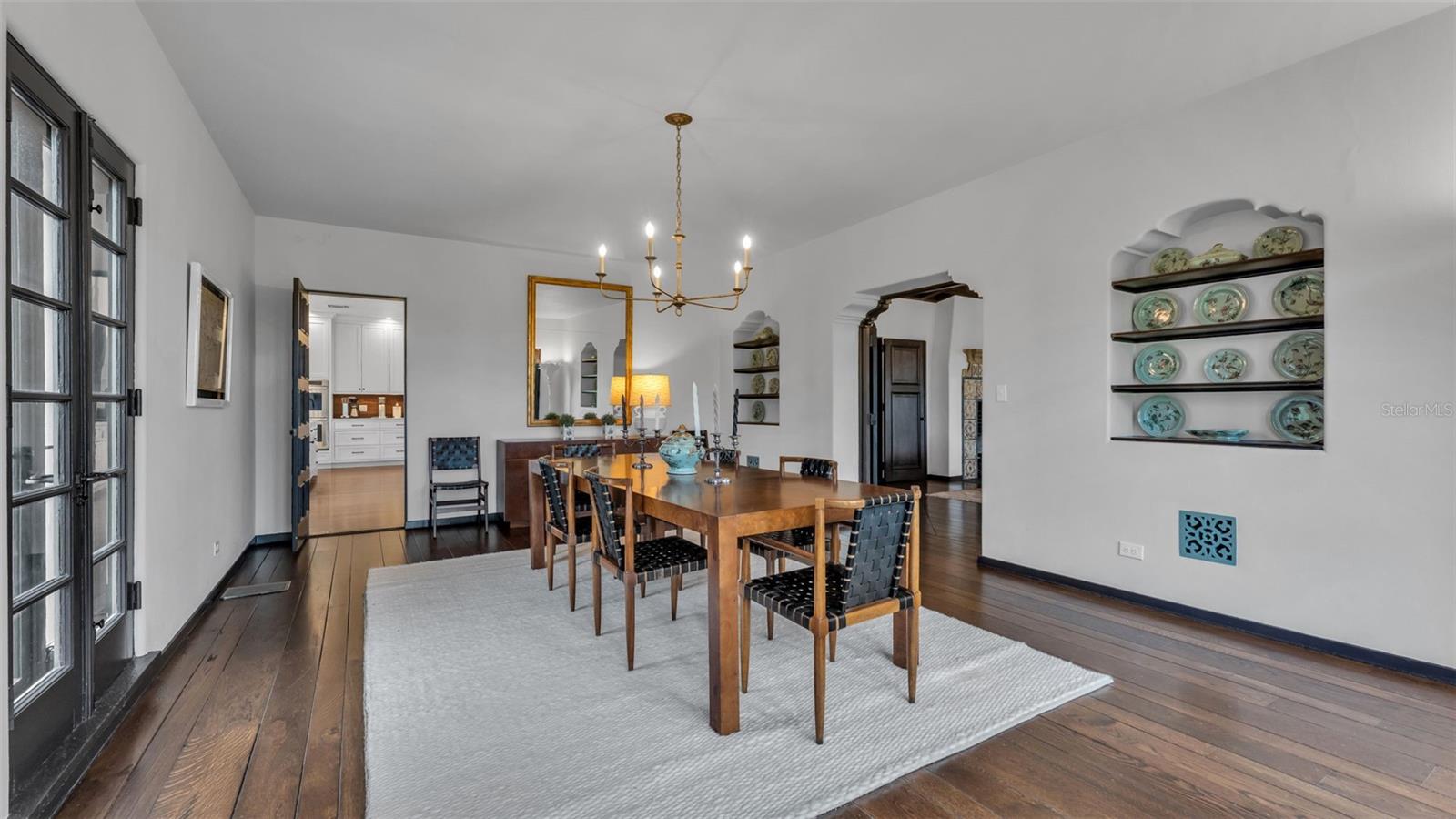 P4936490 Property Photo