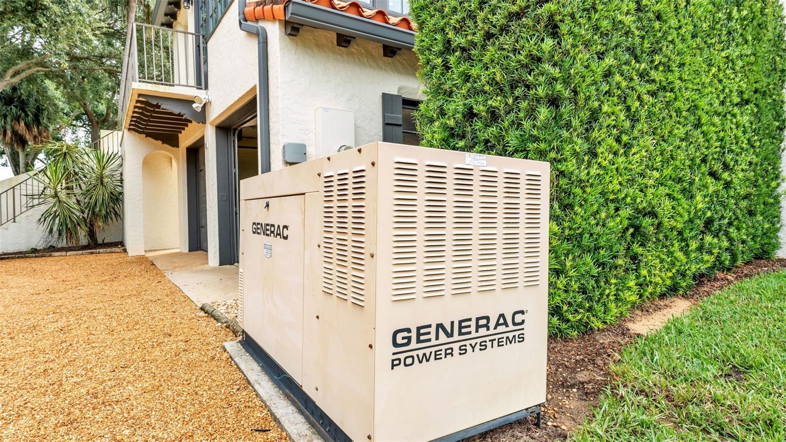 P4936490 Property Photo