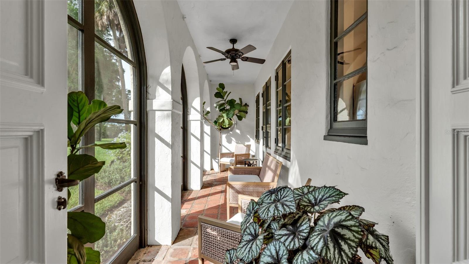 P4936490 Property Photo