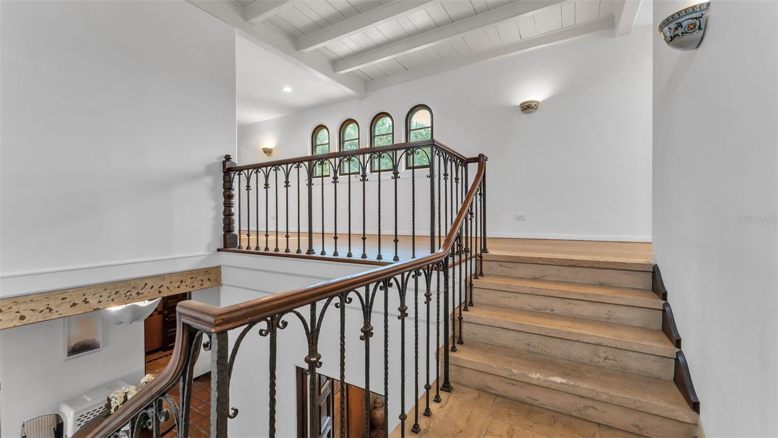 P4936490 Property Photo