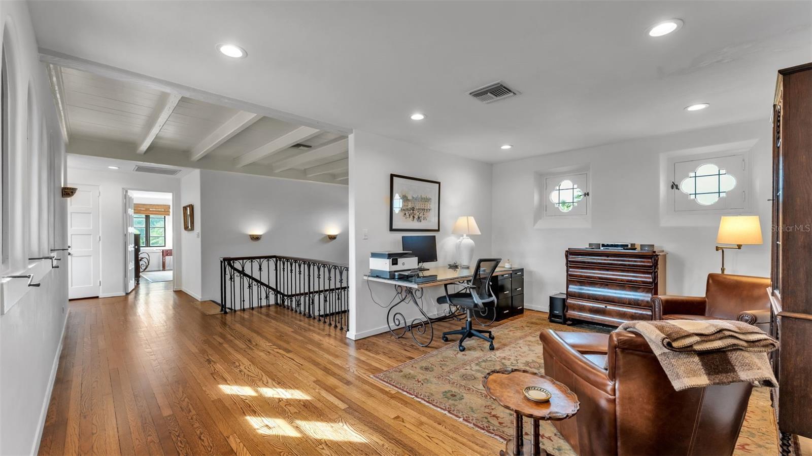 P4936490 Property Photo