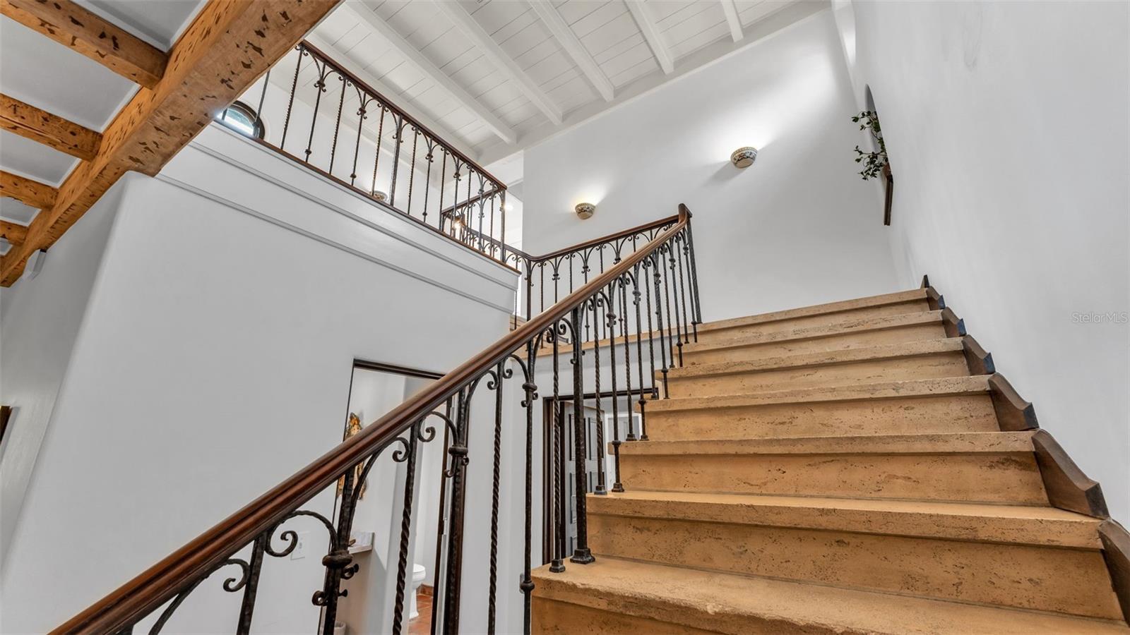 P4936490 Property Photo