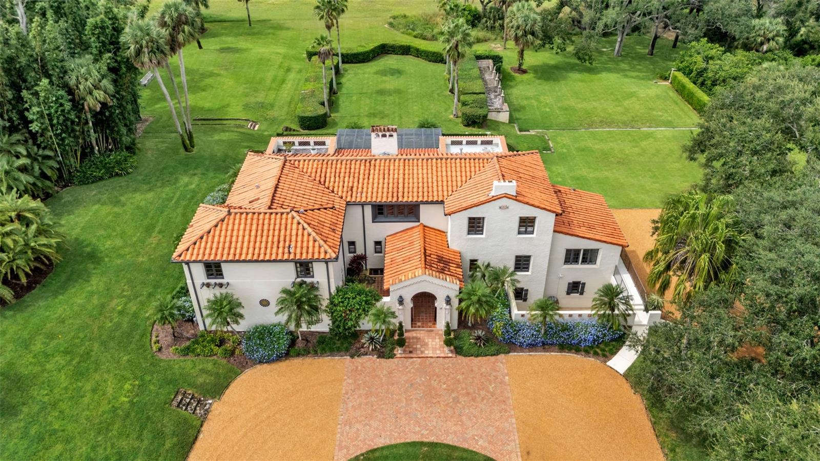 P4936490 Property Photo