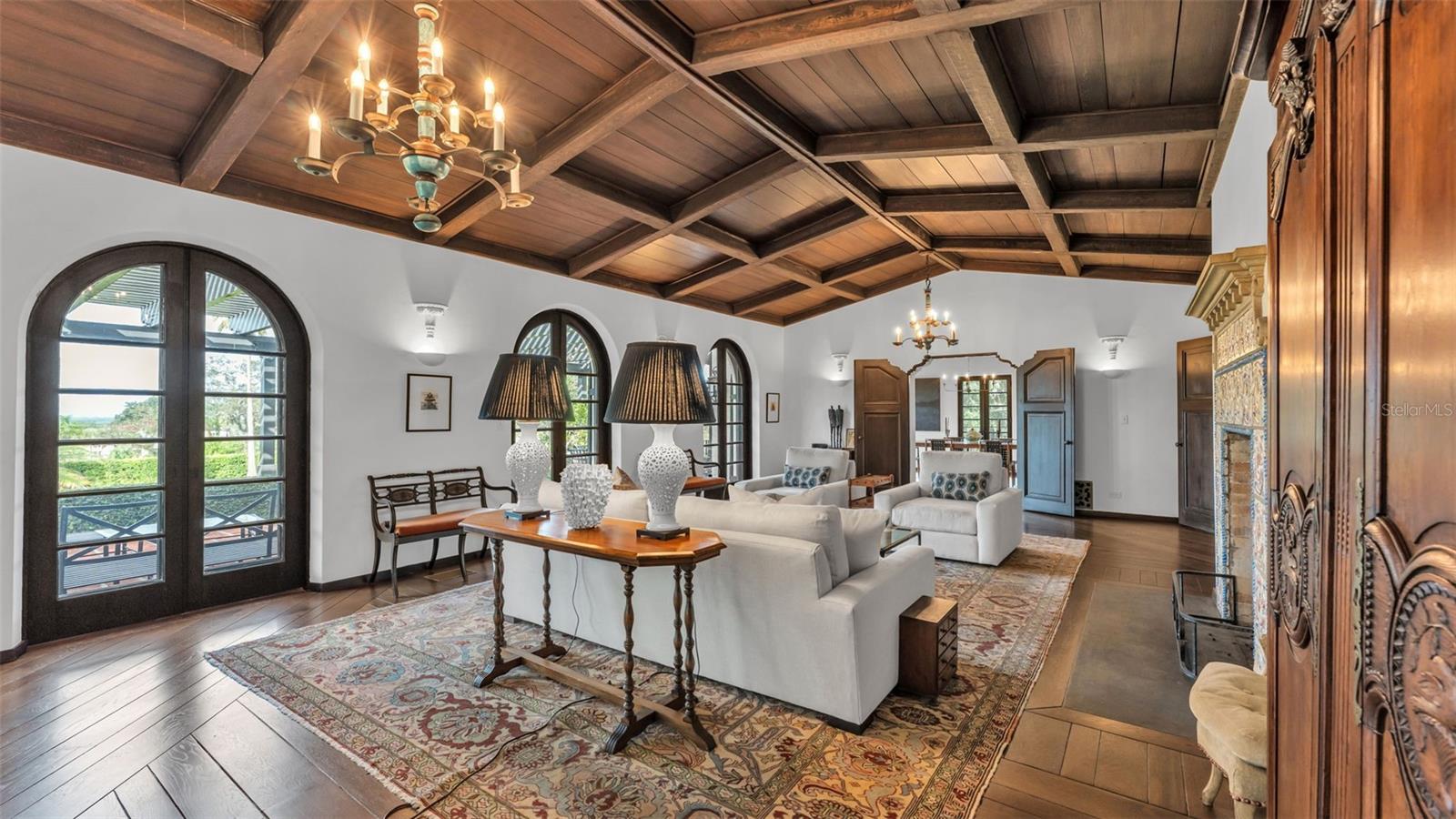 P4936490 Property Photo