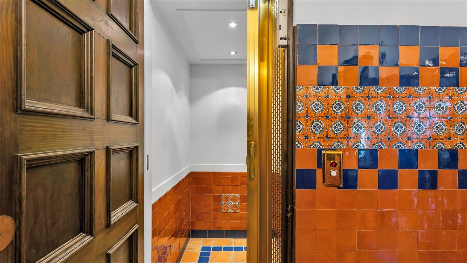 P4936490 Property Photo