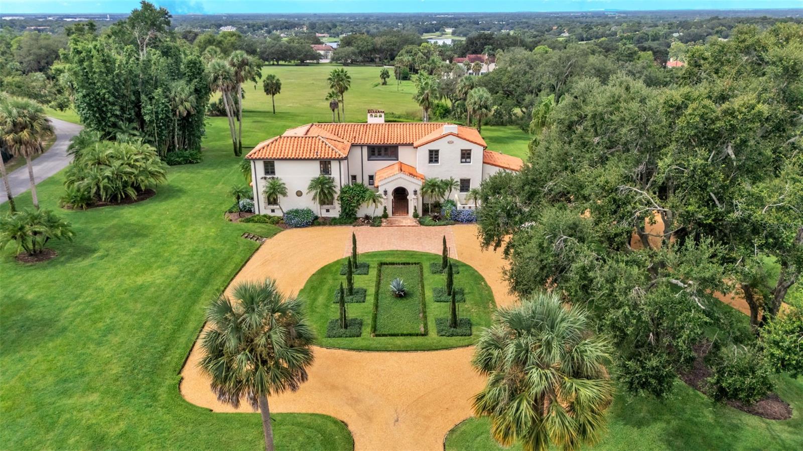 P4936490 Property Photo