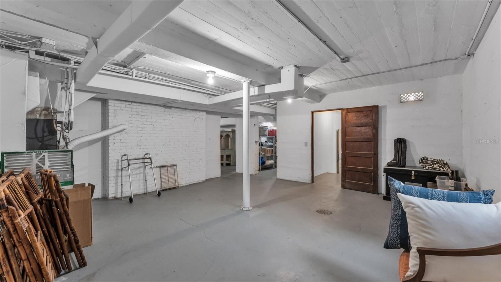 P4936490 Property Photo