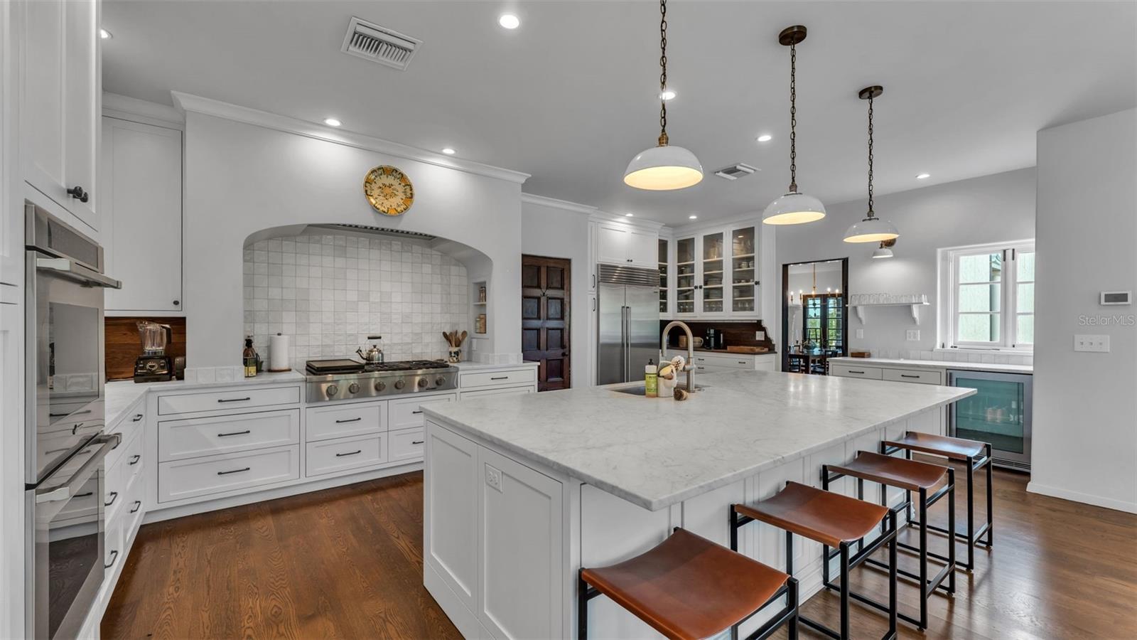 P4936490 Property Photo